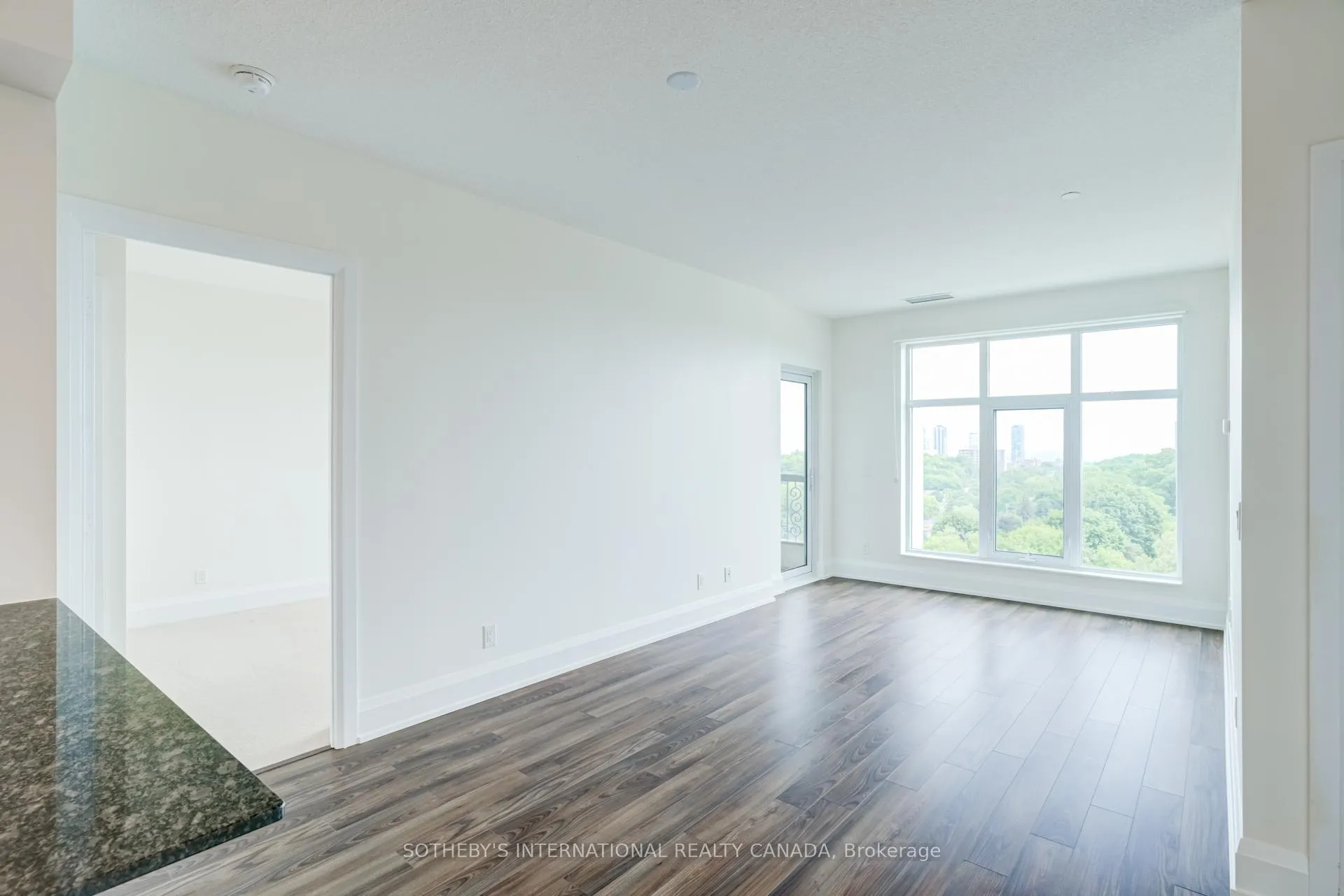 Photo 16 of Unit 1118, 1 Old Mill Drive, Toronto, High Park-Swansea — HOMEH