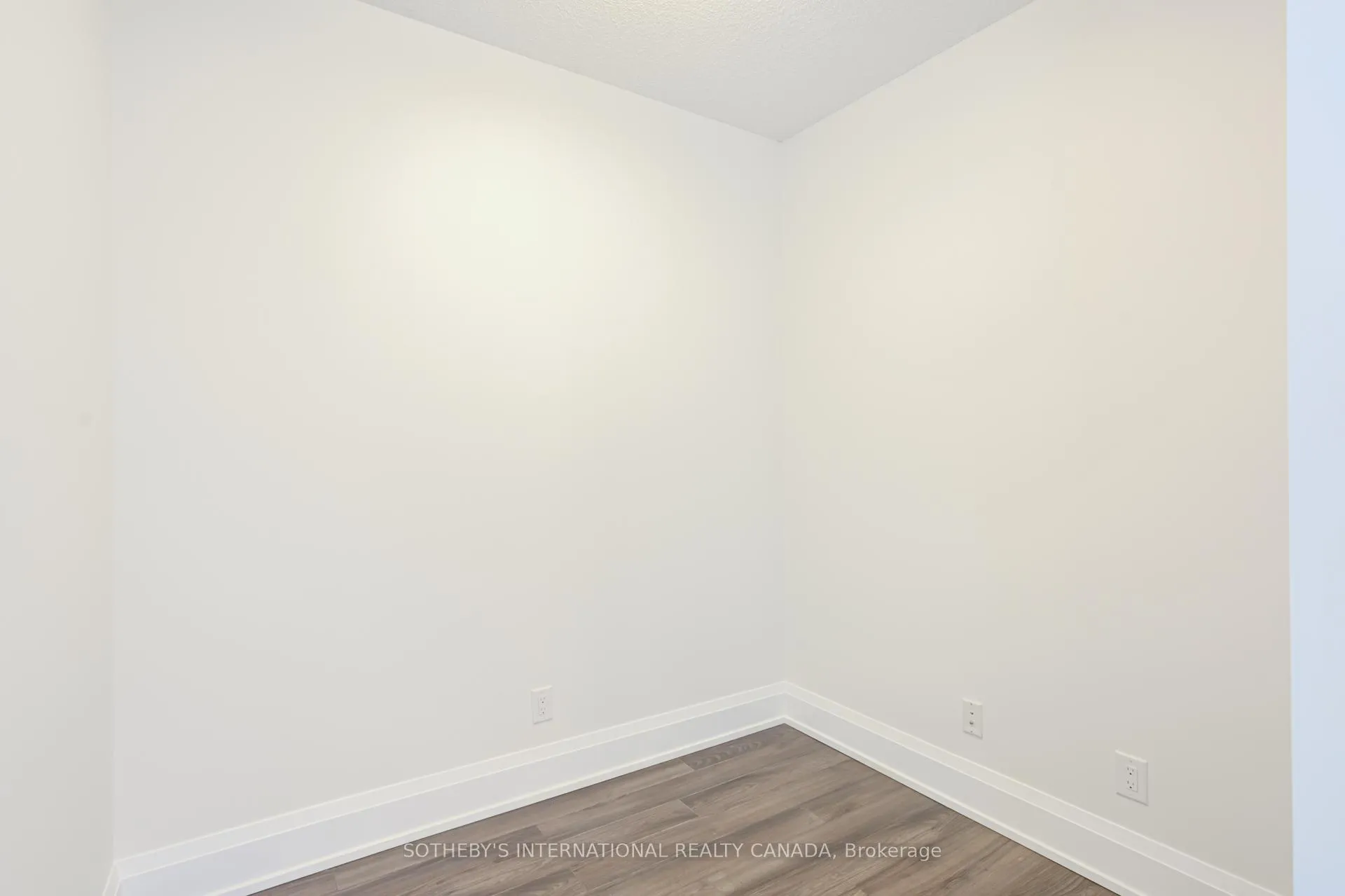 Photo 38 of Unit 1118, 1 Old Mill Drive, Toronto, High Park-Swansea — HOMEH