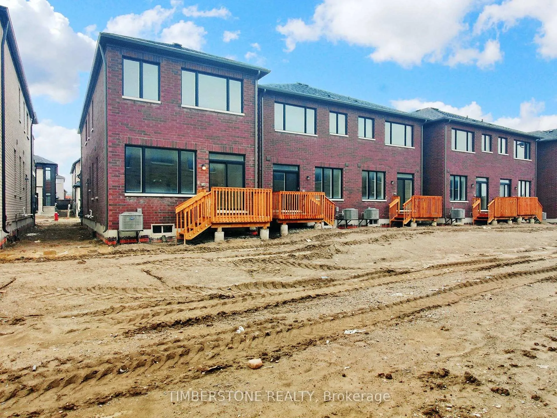 Photo 42 of 79 Freedom Oaks Trail, Brampton, Bram East — HOMEH
