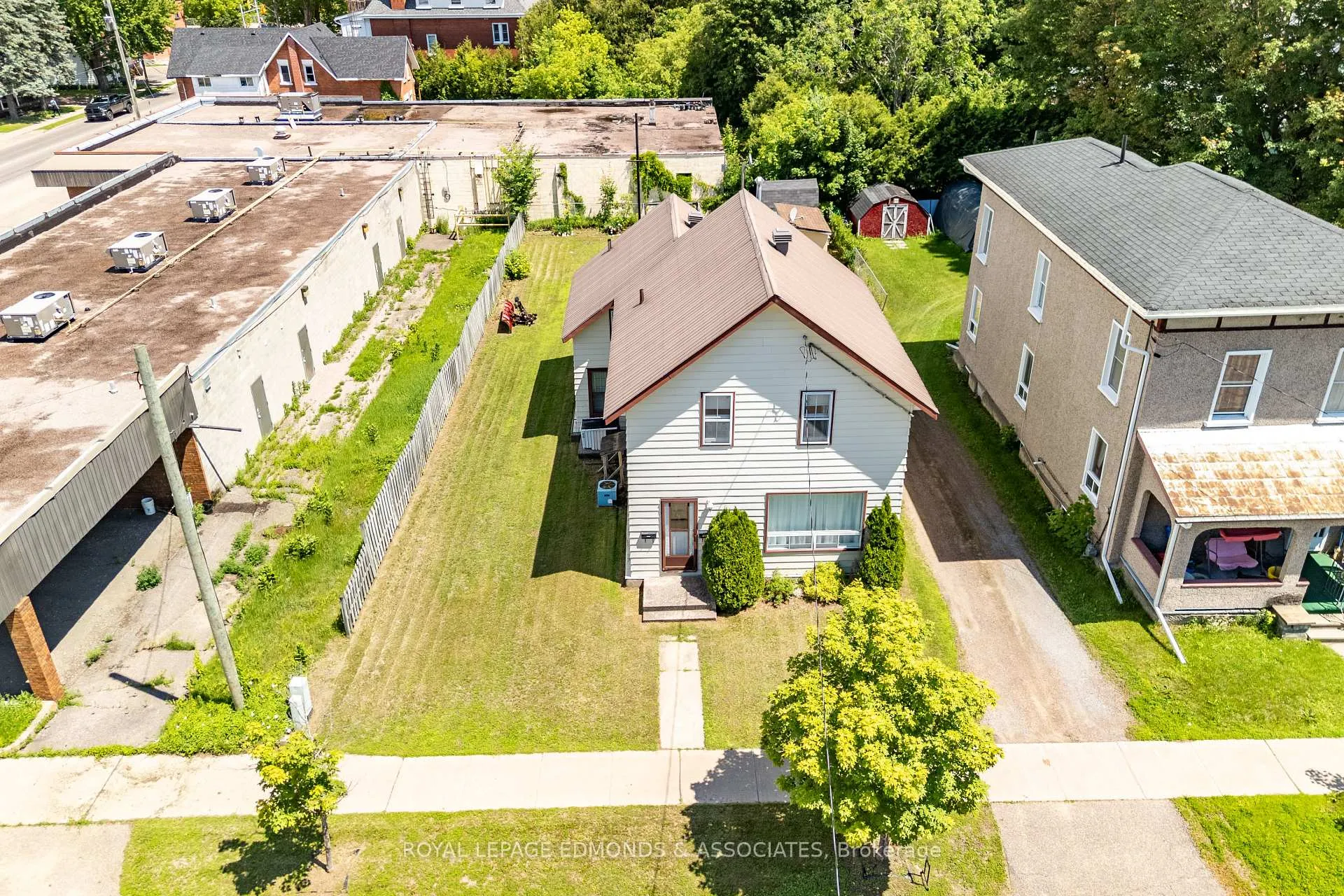 Photo 4 of 235 Munro Street, Pembroke, Pembroke — HOMEH
