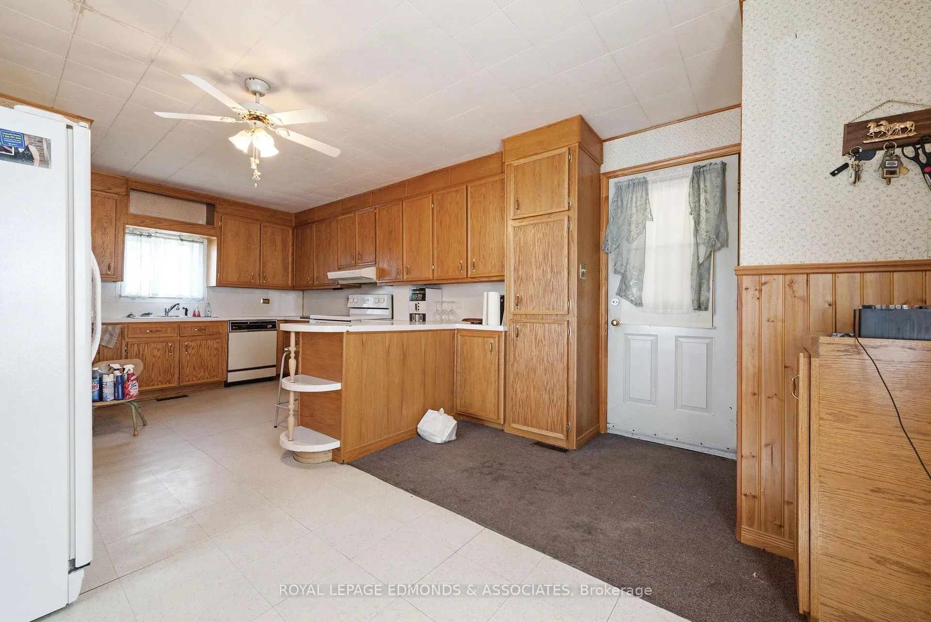 Photo 16 of 235 Munro Street, Pembroke, Pembroke — HOMEH