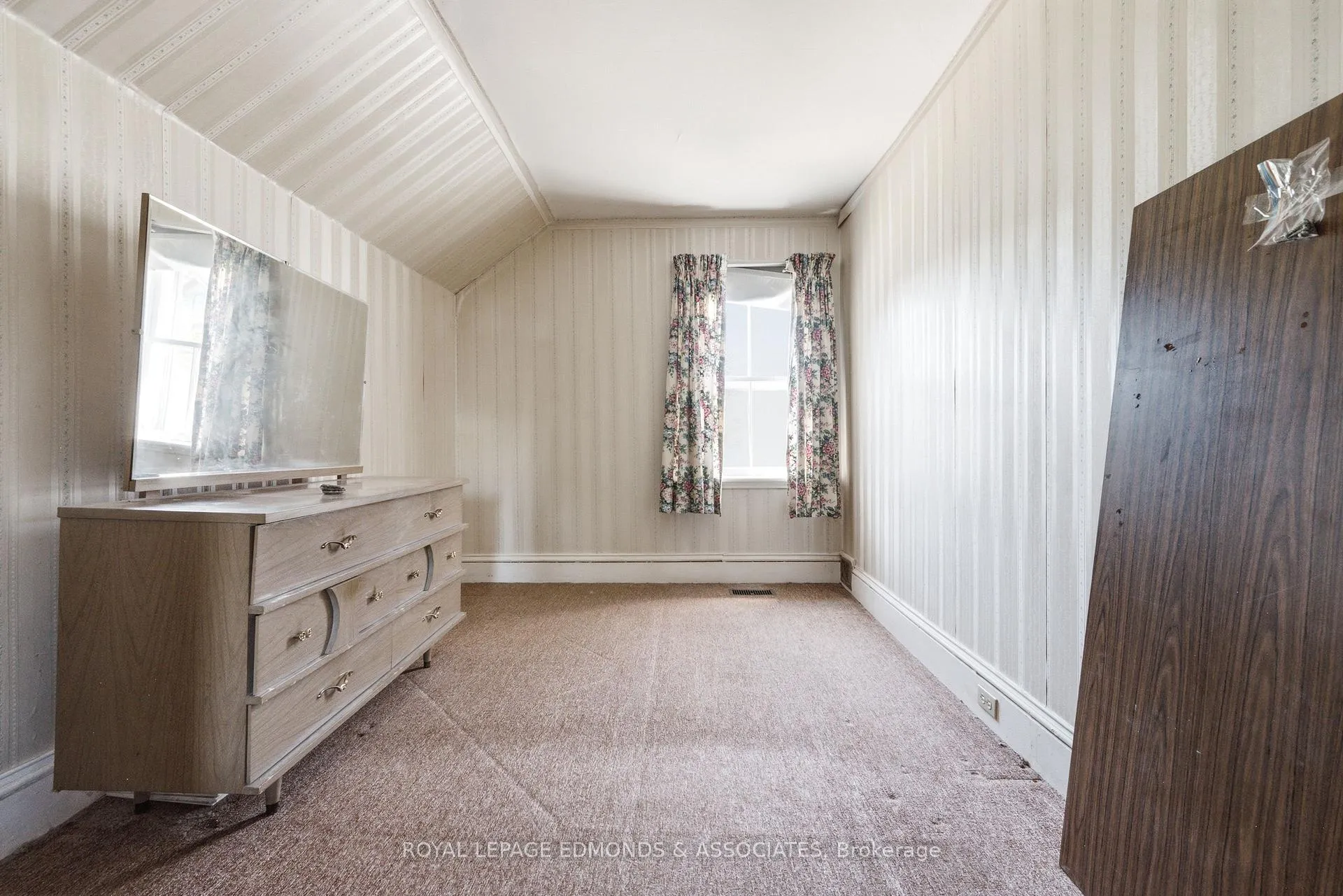 Photo 24 of 235 Munro Street, Pembroke, Pembroke — HOMEH