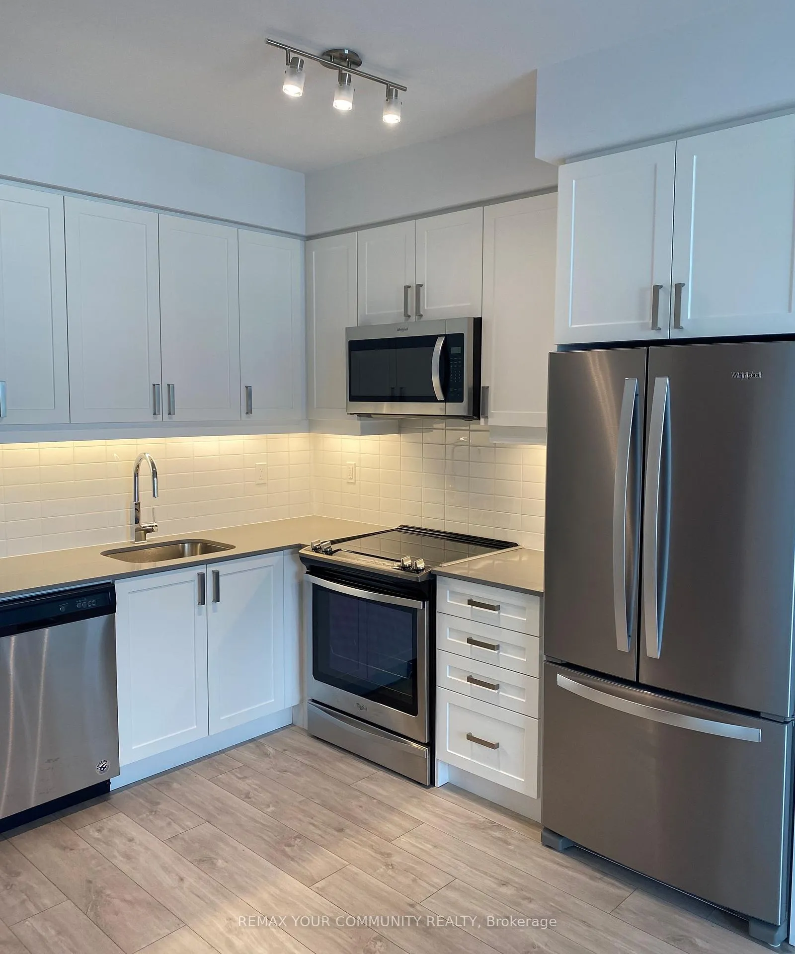 Photo 2 of Unit 1612, 7895 Jane Street, Vaughan, Concord — HOMEH