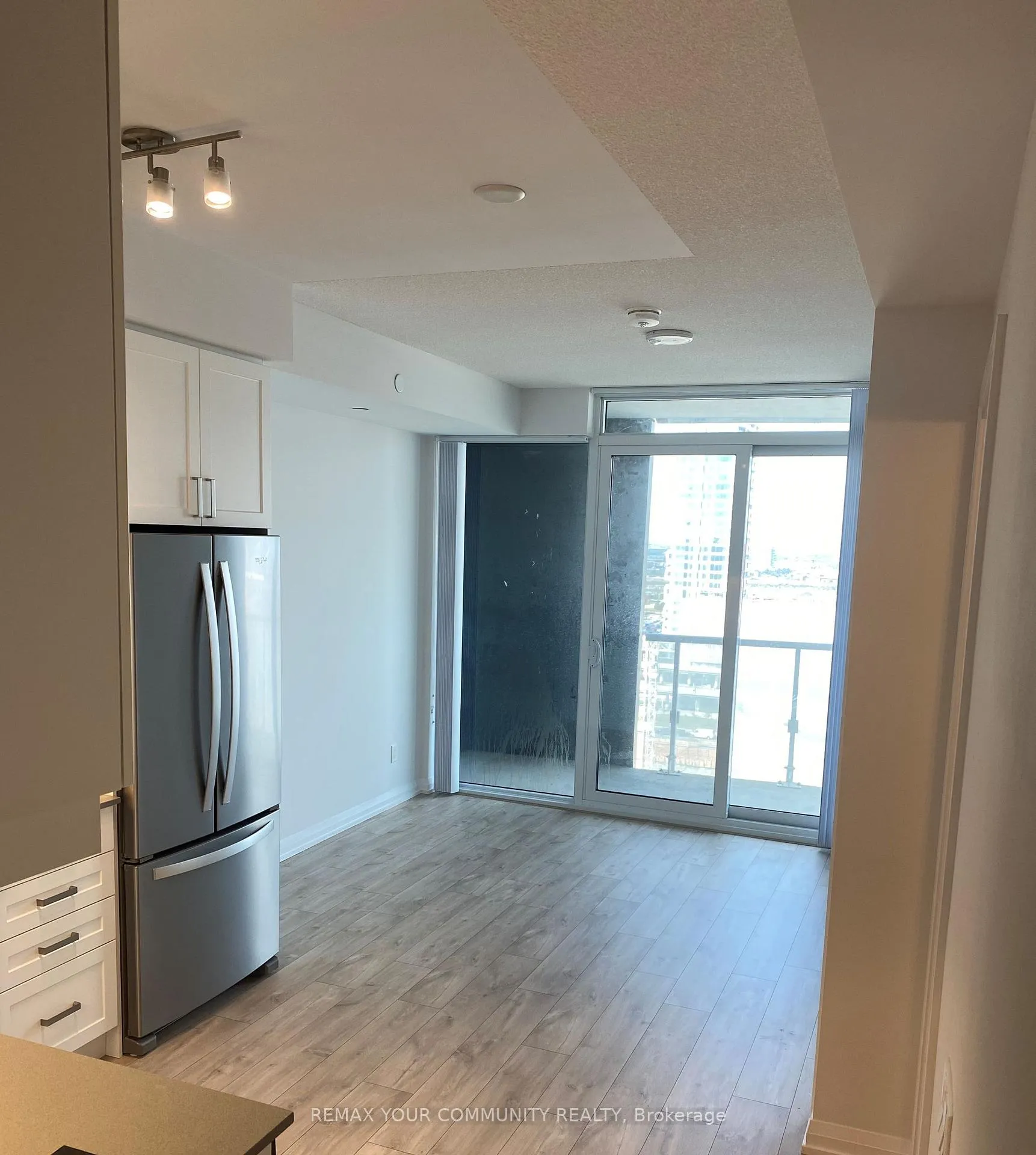 Photo 4 of Unit 1612, 7895 Jane Street, Vaughan, Concord — HOMEH
