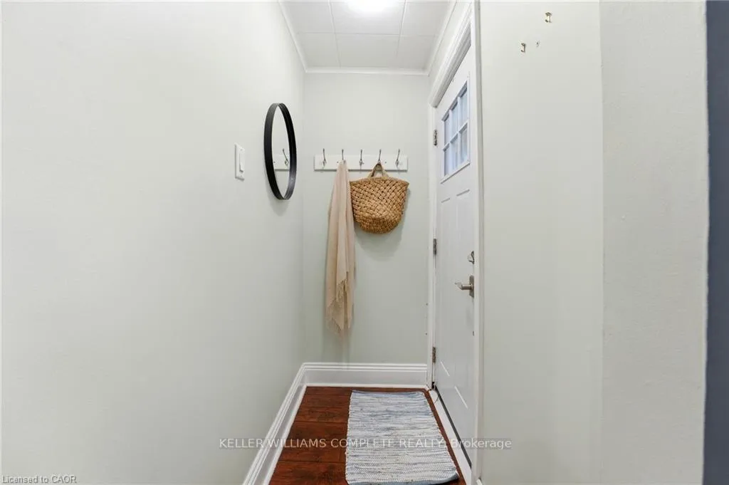Photo 2 of 547 Cochrane Road, Hamilton, Rosedale — HOMEH