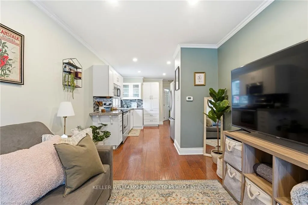 Photo 4 of 547 Cochrane Road, Hamilton, Rosedale — HOMEH