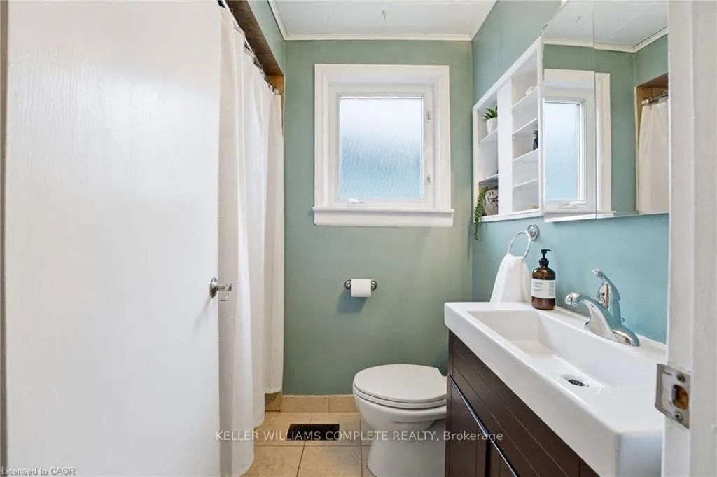 Photo 12 of 547 Cochrane Road, Hamilton, Rosedale — HOMEH