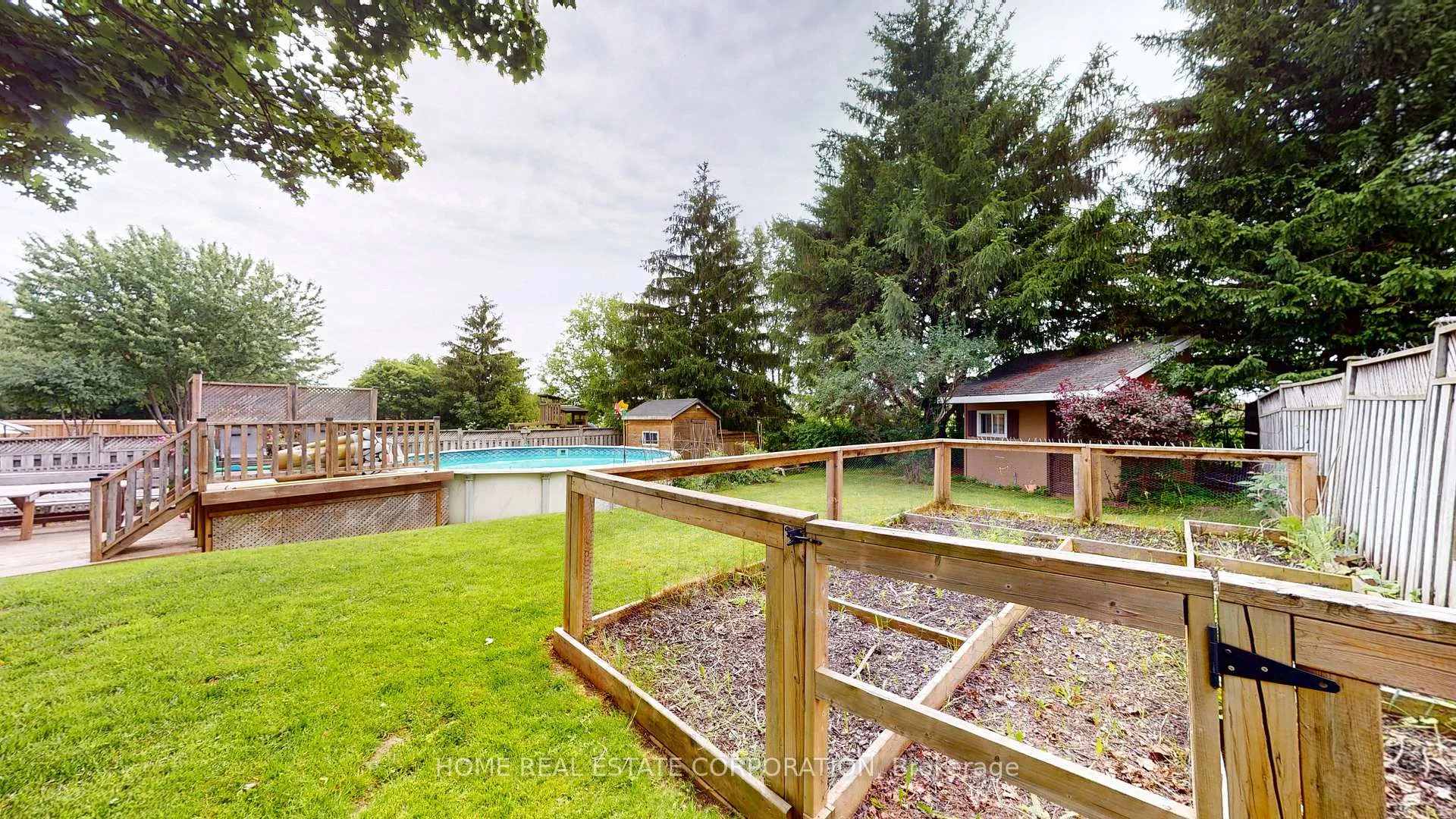 Photo 37 of 111 Diane Drive, Orangeville — HOMEH