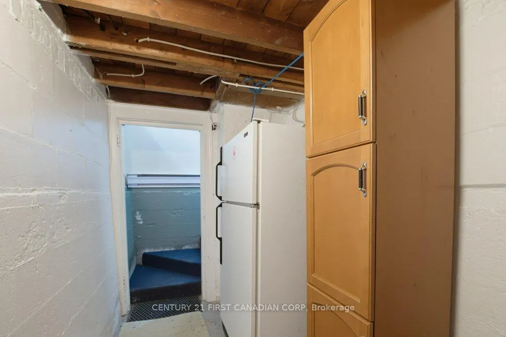 Photo 31 of 243 Tecumseh Avenue E, London, South F — HOMEH
