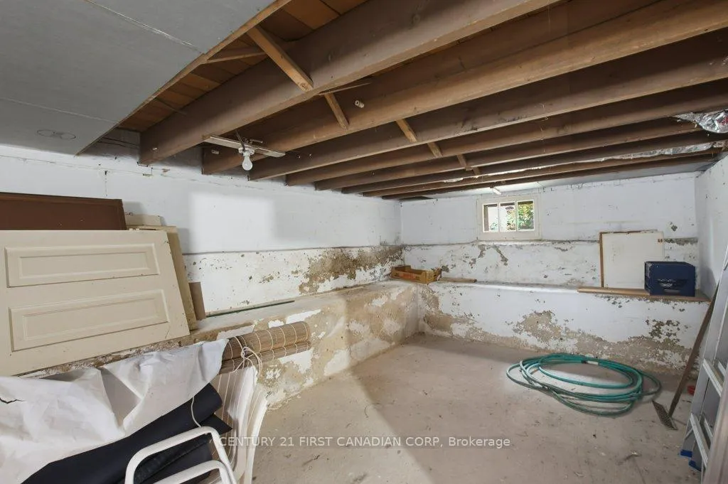 Photo 35 of 243 Tecumseh Avenue E, London, South F — HOMEH