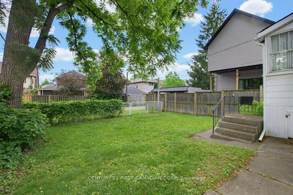 Photo 37 of 243 Tecumseh Avenue E, London, South F — HOMEH