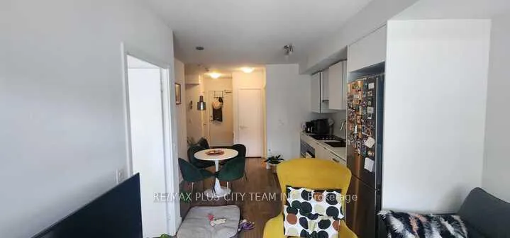 Photo 11 of Unit 705, 195 Redpath Avenue, Toronto, Mount Pleasant West — HOMEH