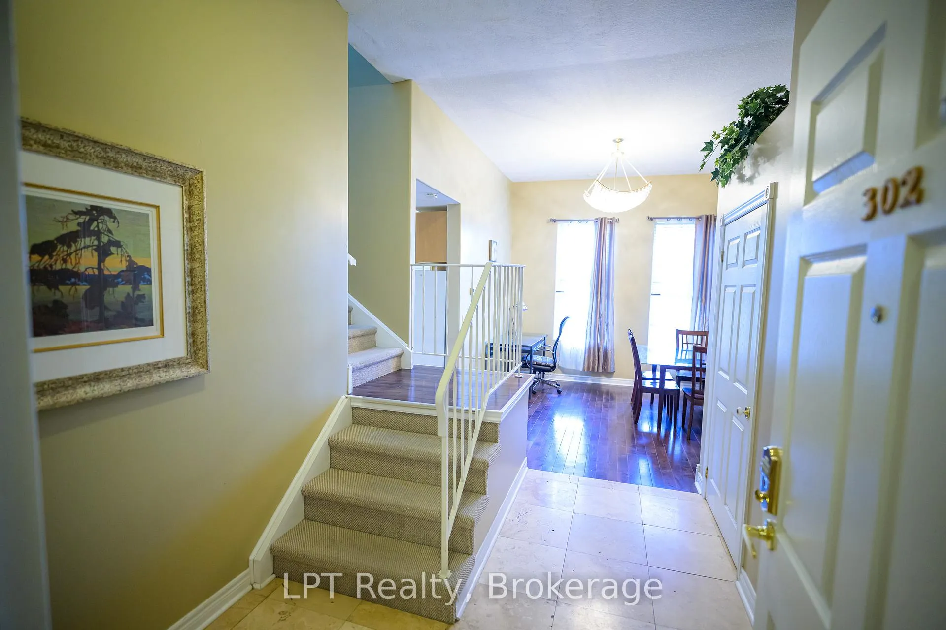 Photo 2 of Unit 302, 317 Queen Street, Chatham-Kent, Chatham — HOMEH