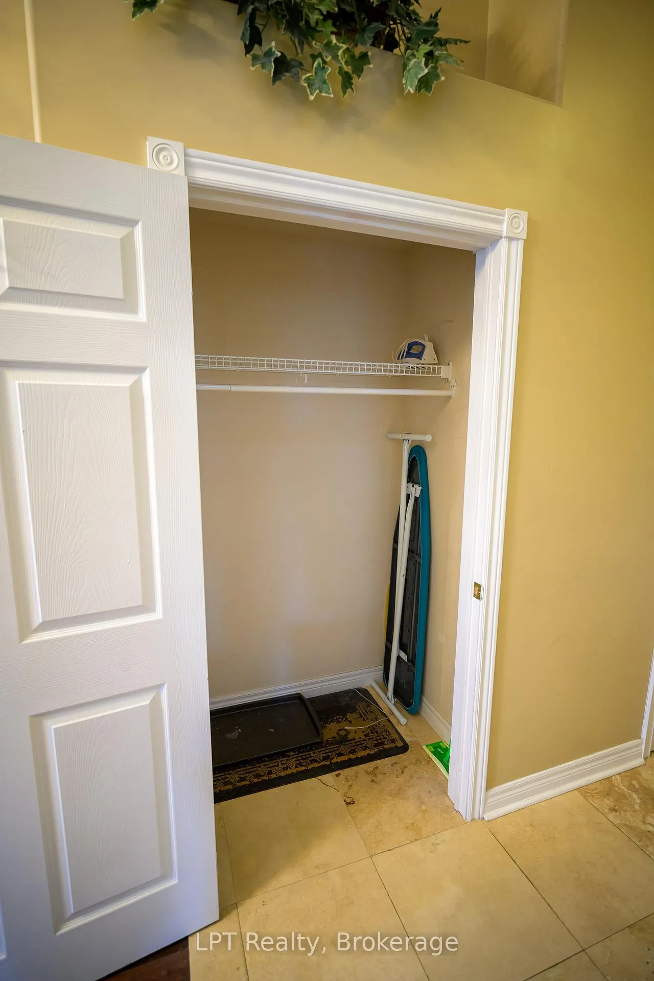 Photo 7 of Unit 302, 317 Queen Street, Chatham-Kent, Chatham — HOMEH