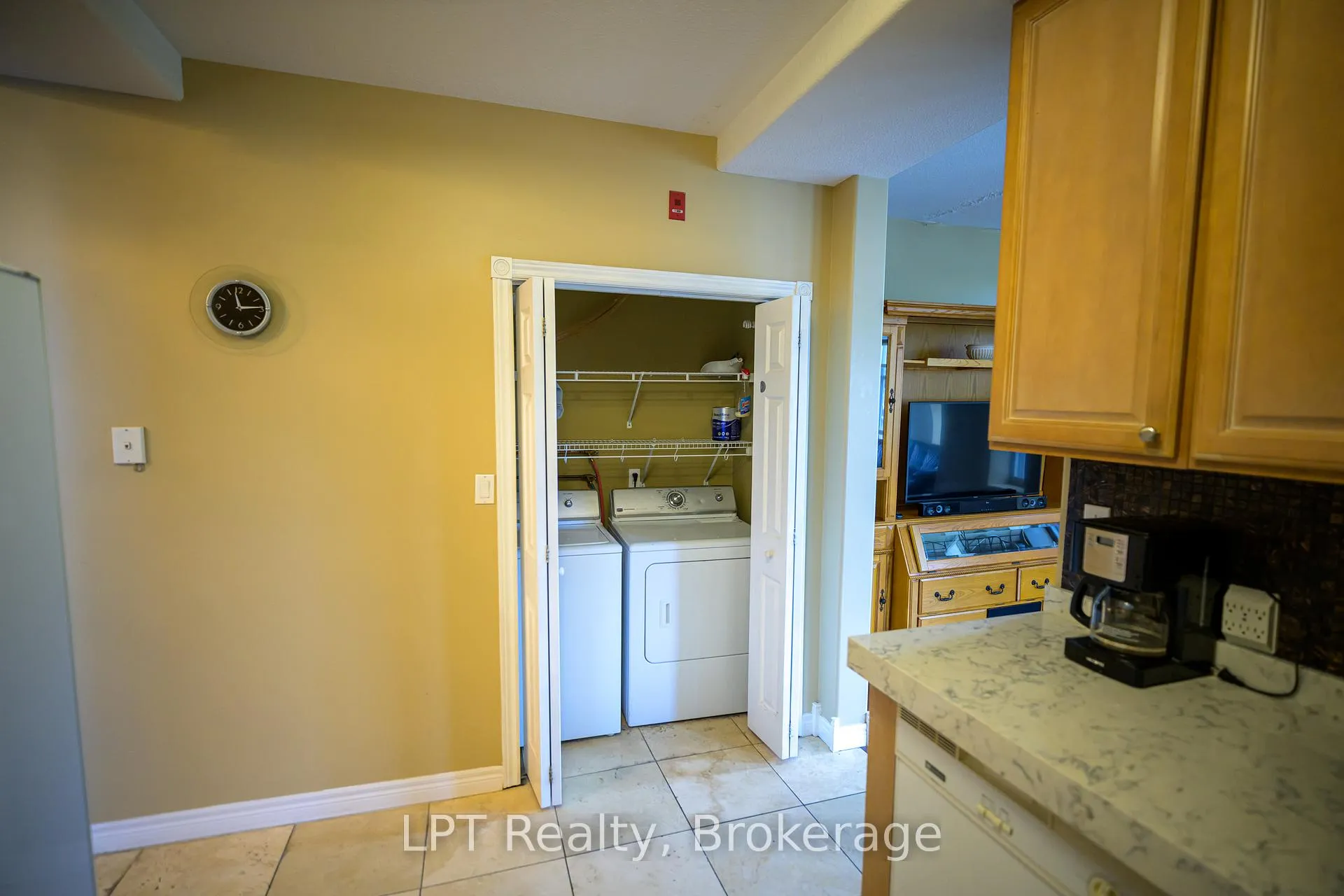 Photo 9 of Unit 302, 317 Queen Street, Chatham-Kent, Chatham — HOMEH