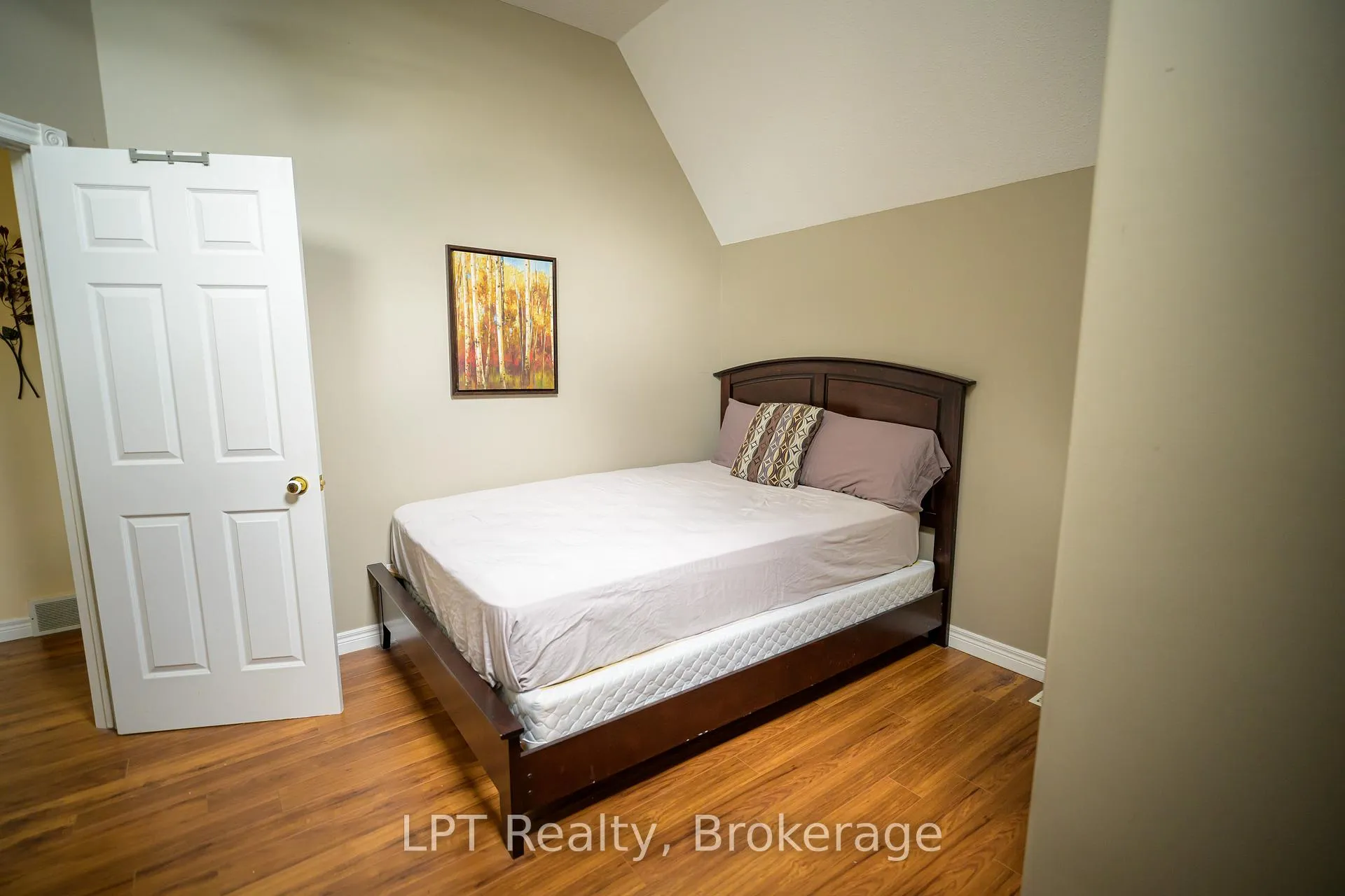 Photo 27 of Unit 302, 317 Queen Street, Chatham-Kent, Chatham — HOMEH