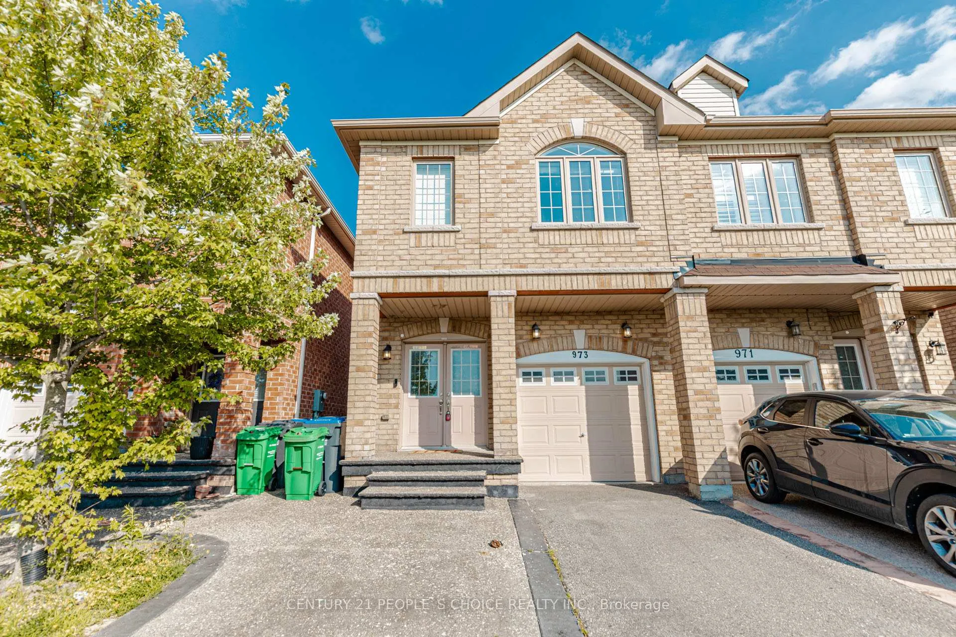 Photo 4 of Unit Upper, 973 Francine Crescent, Mississauga, East Credit — HOMEH