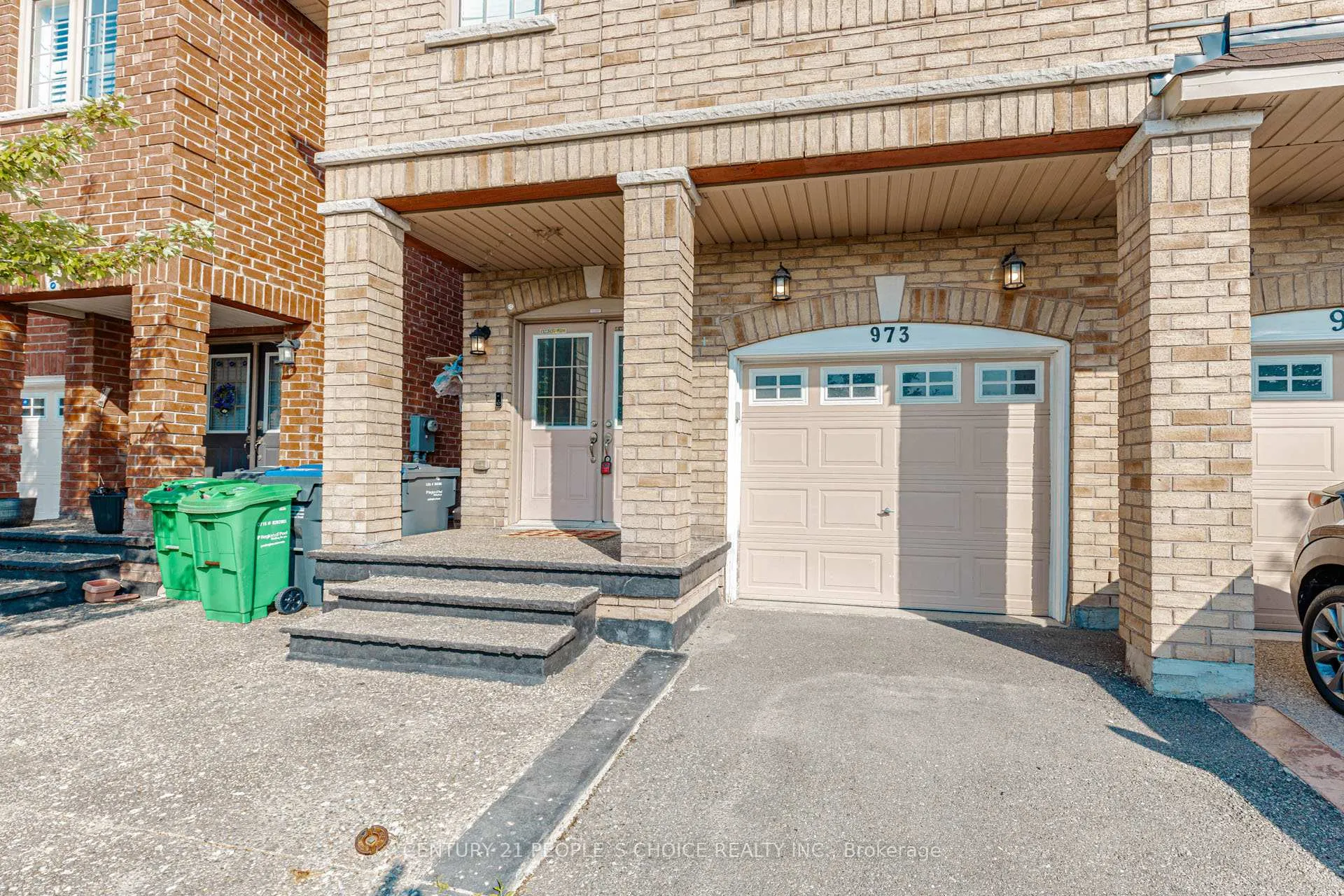 Photo 5 of Unit Upper, 973 Francine Crescent, Mississauga, East Credit — HOMEH