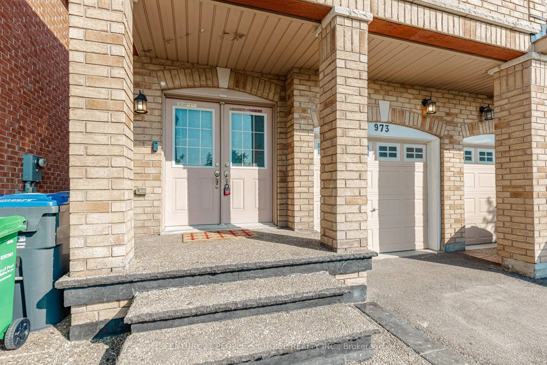 Photo 6 of Unit Upper, 973 Francine Crescent, Mississauga, East Credit — HOMEH