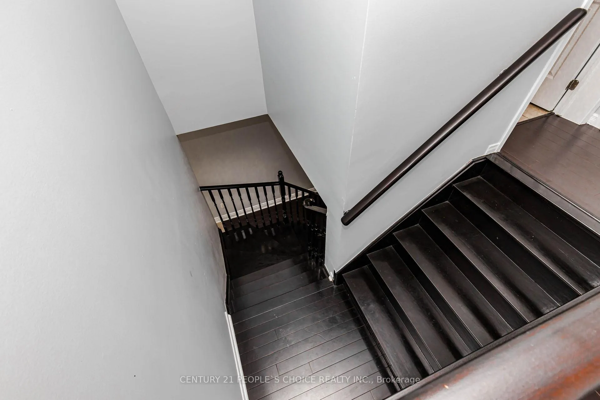 Photo 28 of Unit Upper, 973 Francine Crescent, Mississauga, East Credit — HOMEH