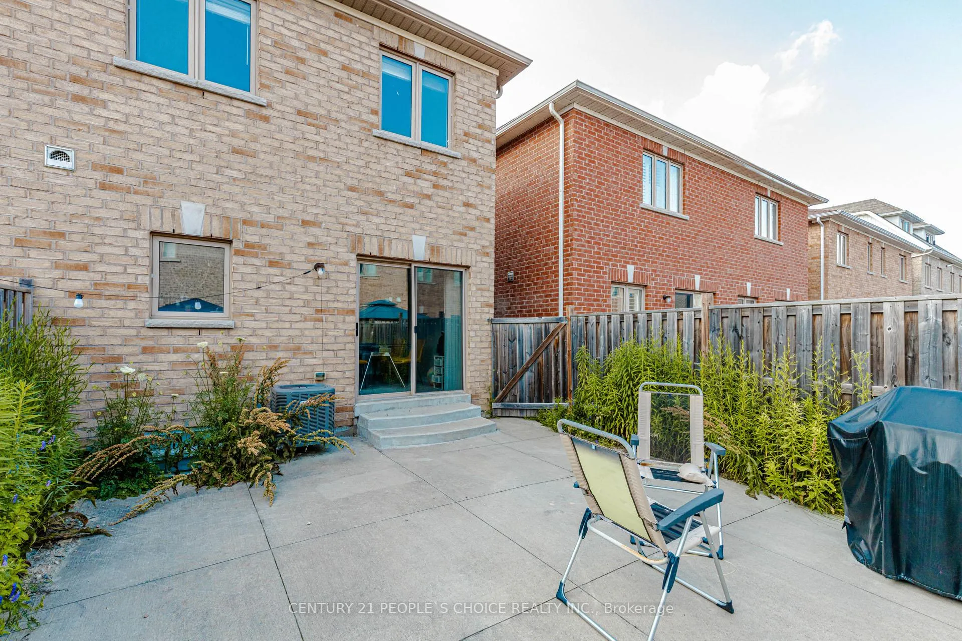 Photo 48 of Unit Upper, 973 Francine Crescent, Mississauga, East Credit — HOMEH