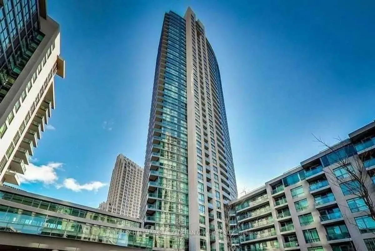 Front of Unit 3301, 215 Fort York Boulevard