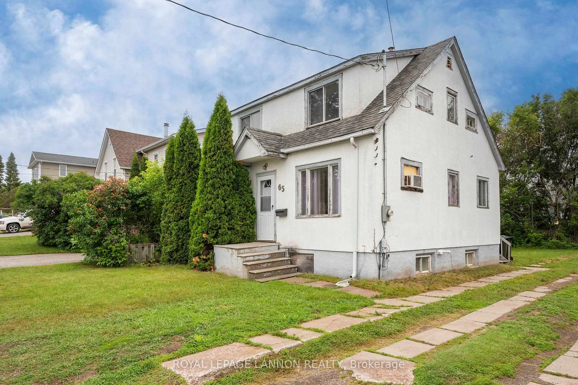 Photo 2 of 65 Kenogami Ave. N. N, Thunder Bay, College Heights — HOMEH