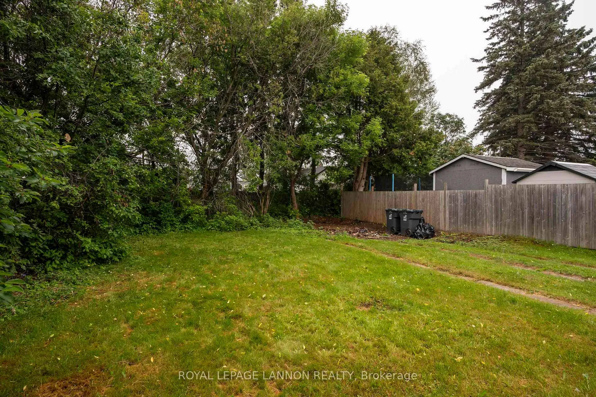 Photo 9 of 65 Kenogami Ave. N. N, Thunder Bay, College Heights — HOMEH