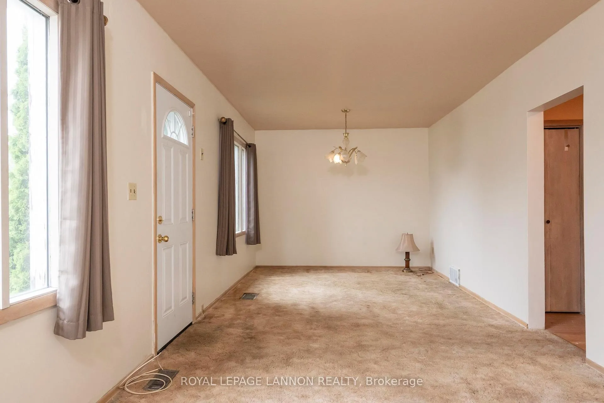 Photo 13 of 65 Kenogami Ave. N. N, Thunder Bay, College Heights — HOMEH