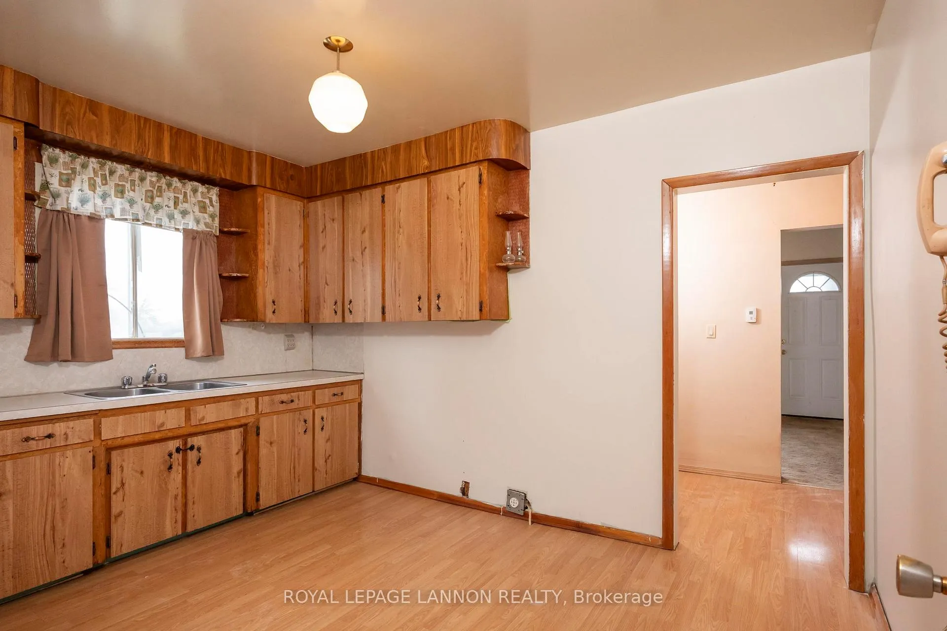 Photo 15 of 65 Kenogami Ave. N. N, Thunder Bay, College Heights — HOMEH