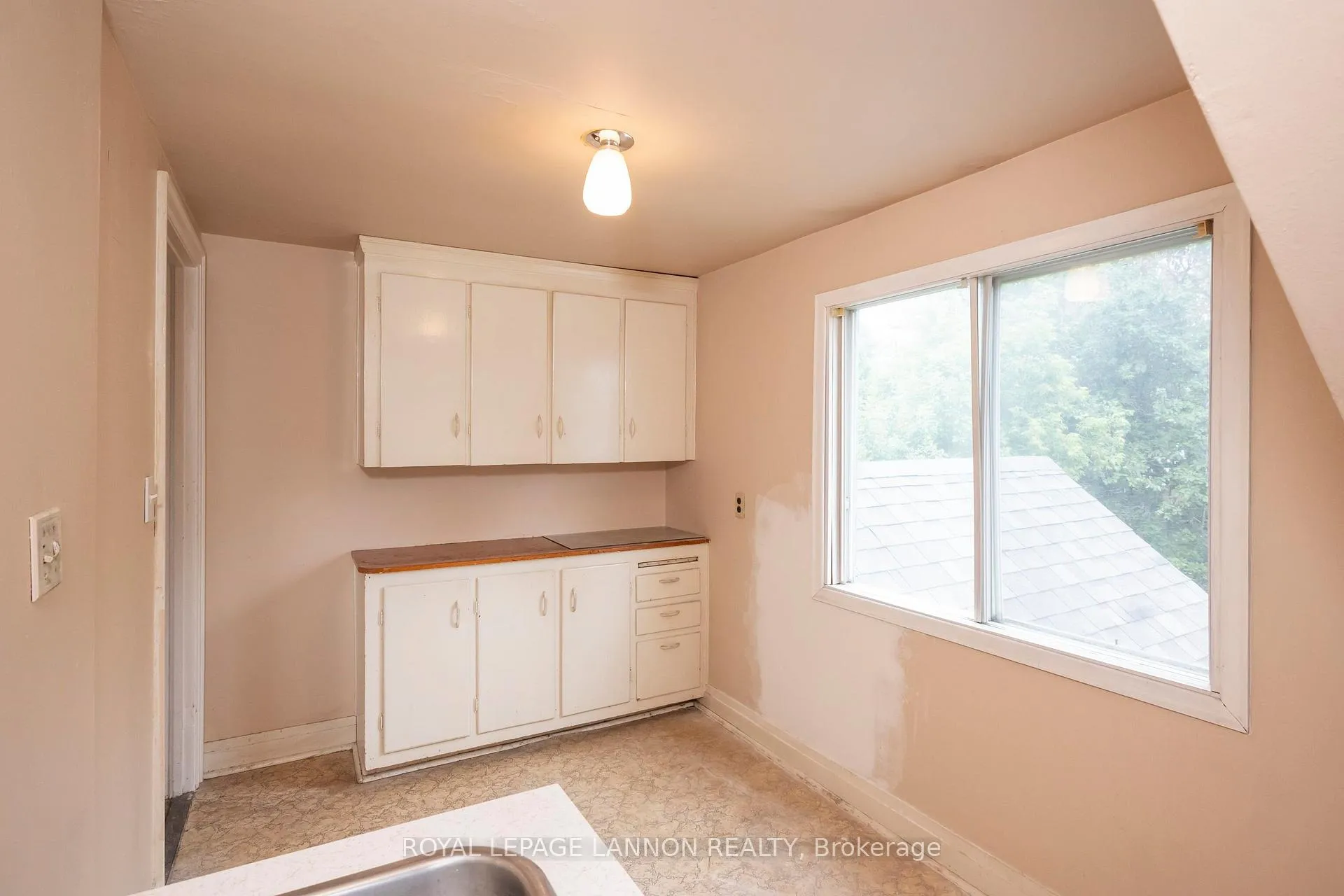 Photo 28 of 65 Kenogami Ave. N. N, Thunder Bay, College Heights — HOMEH