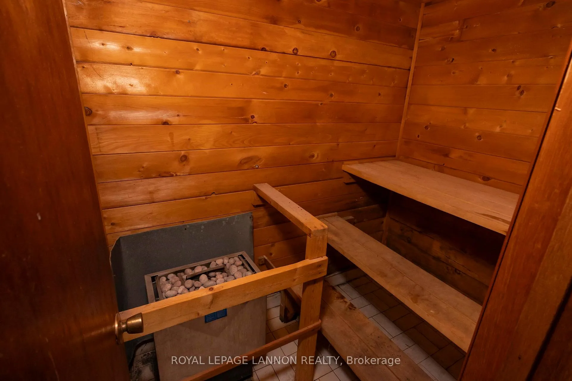 Photo 35 of 65 Kenogami Ave. N. N, Thunder Bay, College Heights — HOMEH