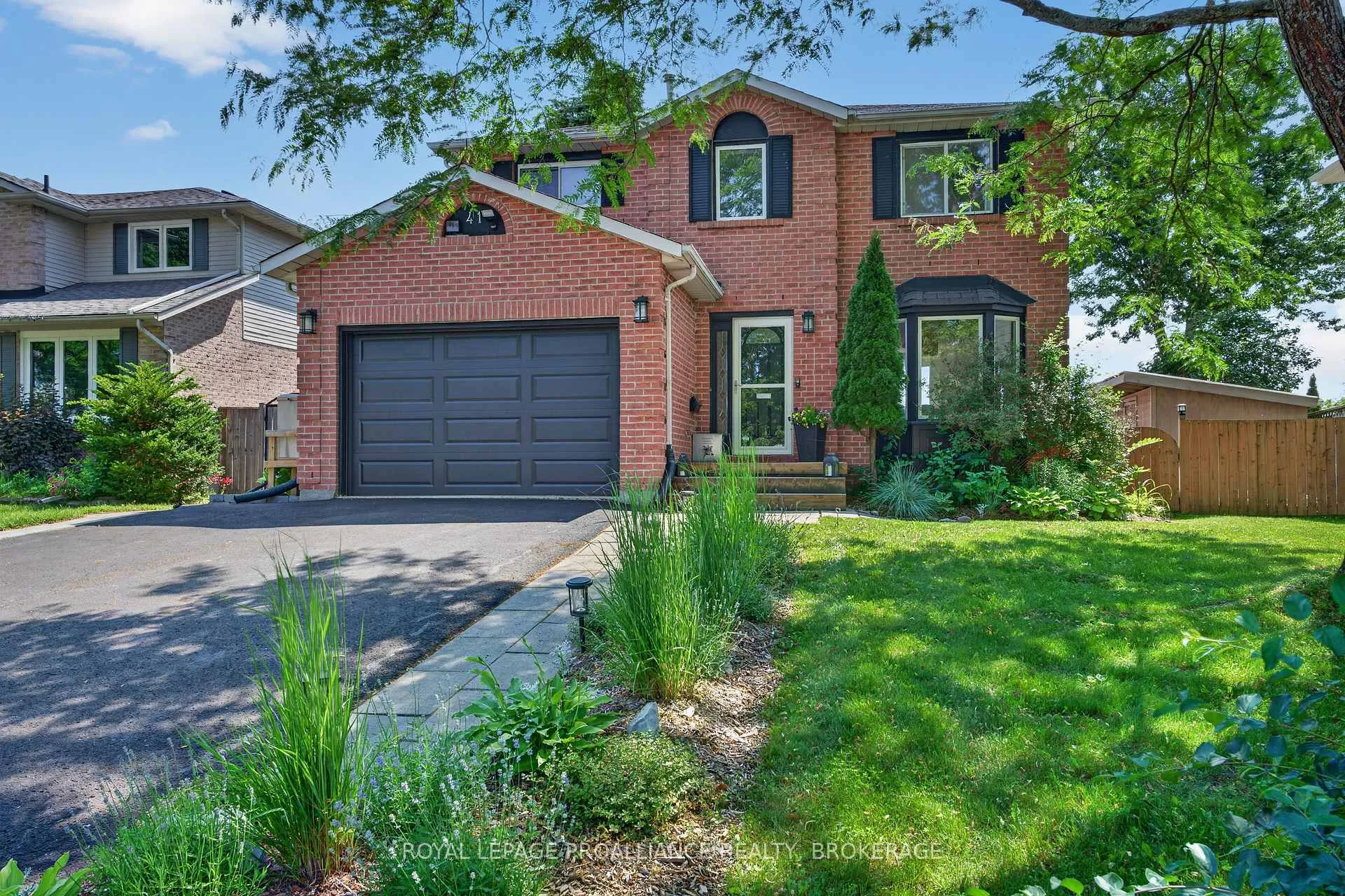 Photo 1 of 41 Chartwell Crescent, Kingston, Kingston East (Incl Barret Crt) — HOMEH