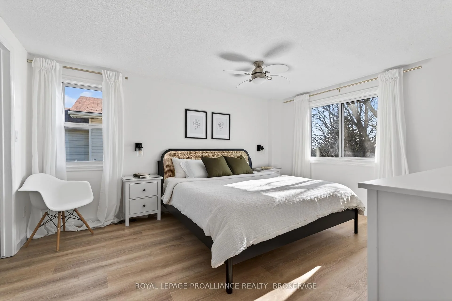 Photo 18 of 41 Chartwell Crescent, Kingston, Kingston East (Incl Barret Crt) — HOMEH