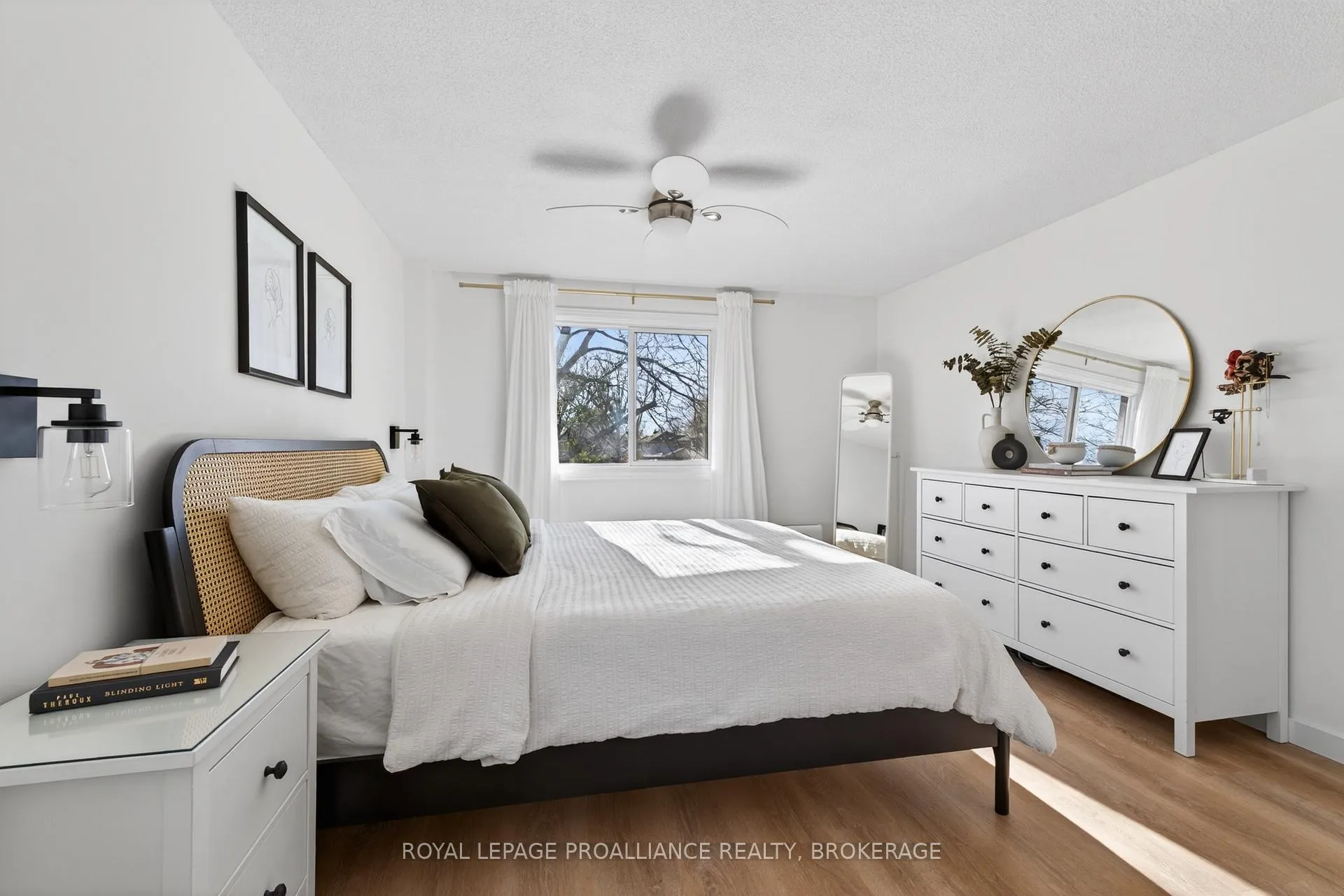 Photo 19 of 41 Chartwell Crescent, Kingston, Kingston East (Incl Barret Crt) — HOMEH