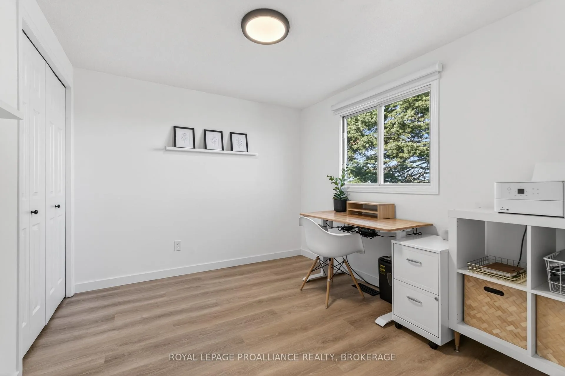 Photo 23 of 41 Chartwell Crescent, Kingston, Kingston East (Incl Barret Crt) — HOMEH
