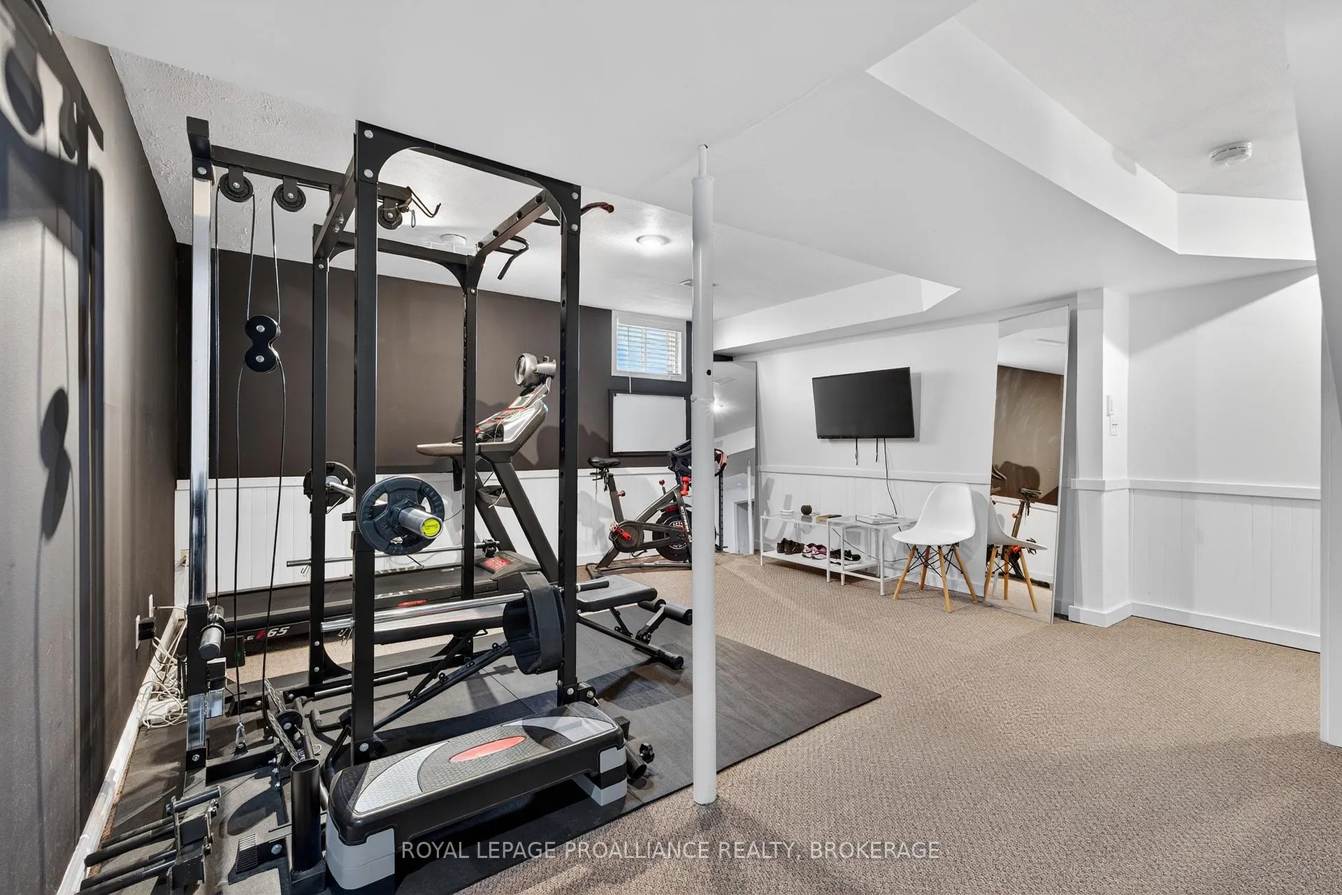 Photo 29 of 41 Chartwell Crescent, Kingston, Kingston East (Incl Barret Crt) — HOMEH