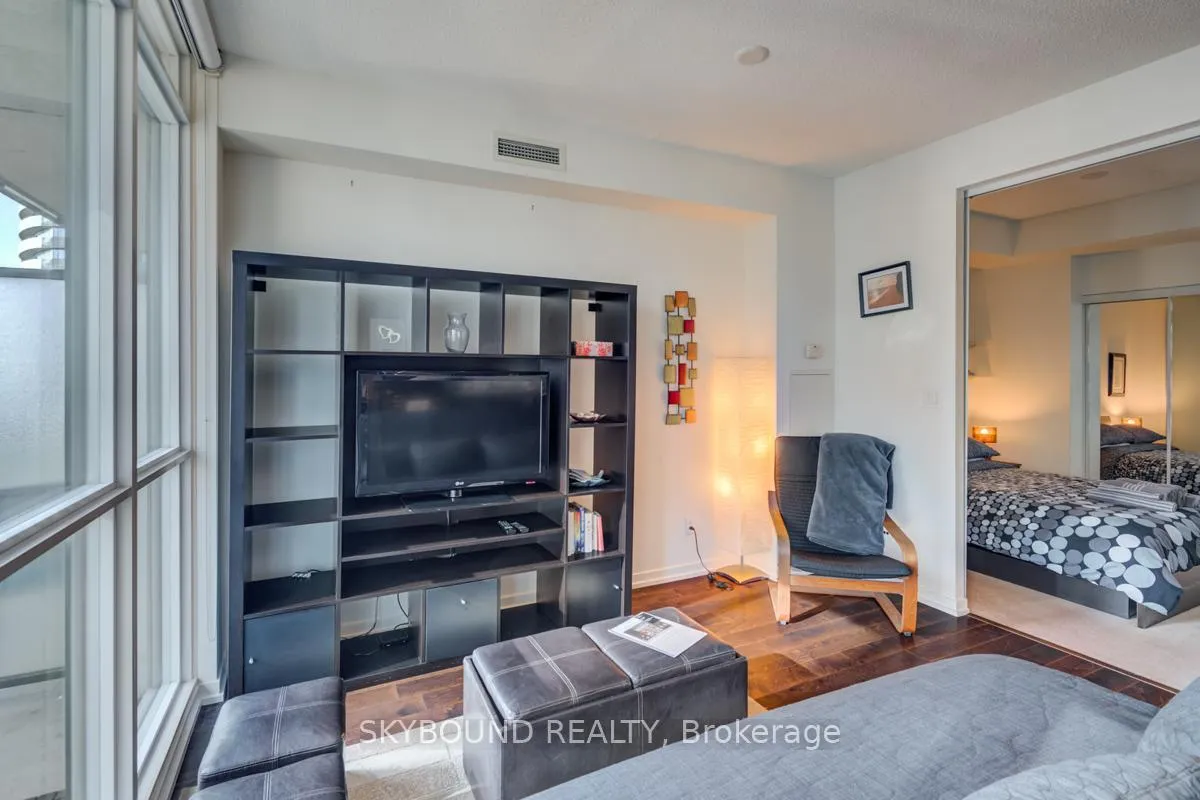 Photo 6 of Unit 2709, 55 Bremner Boulevard, Toronto, Waterfront Communities — HOMEH