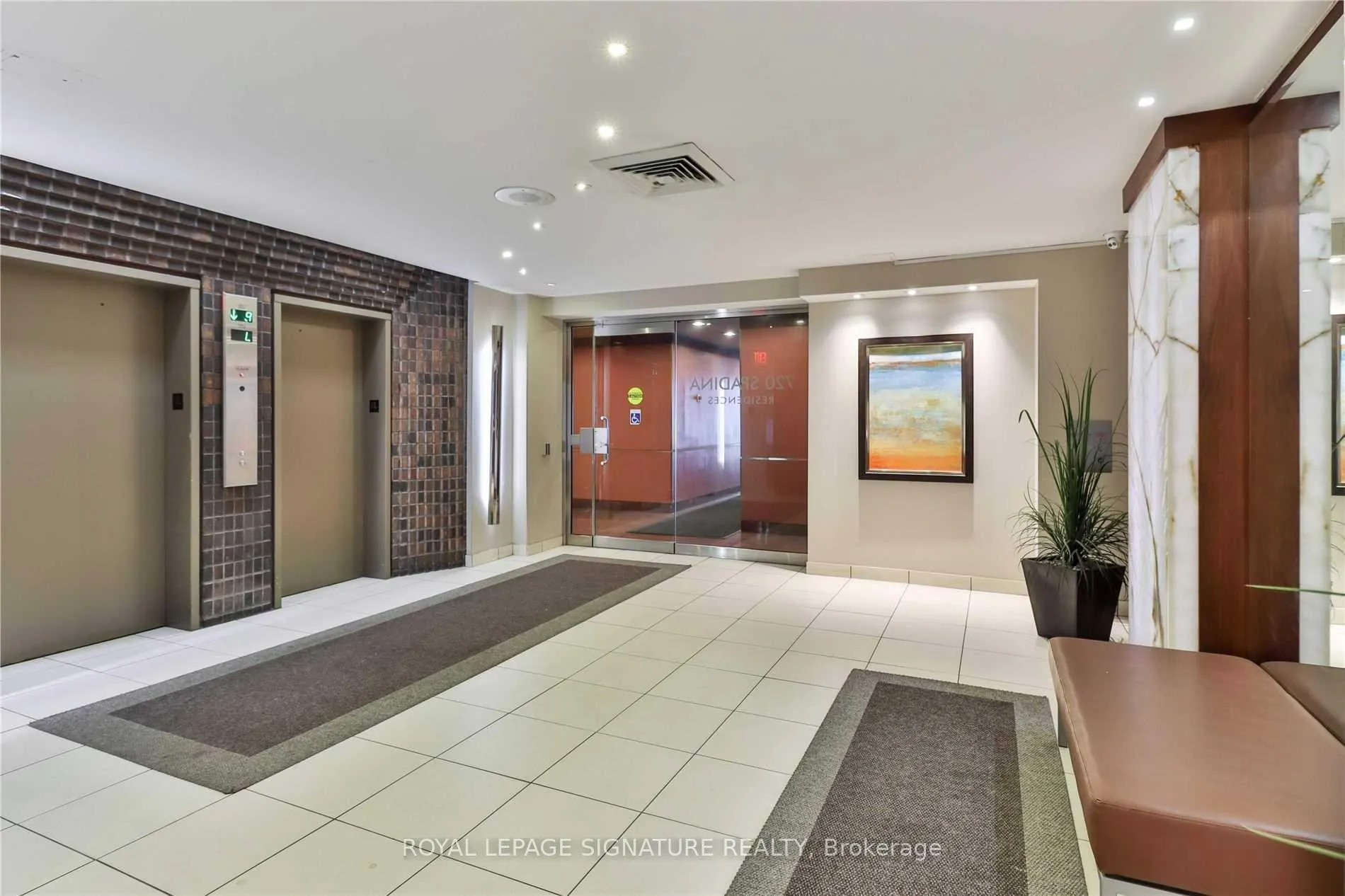 Photo 5 of Unit 1505, 720 Spadina Avenue, Toronto, University — HOMEH