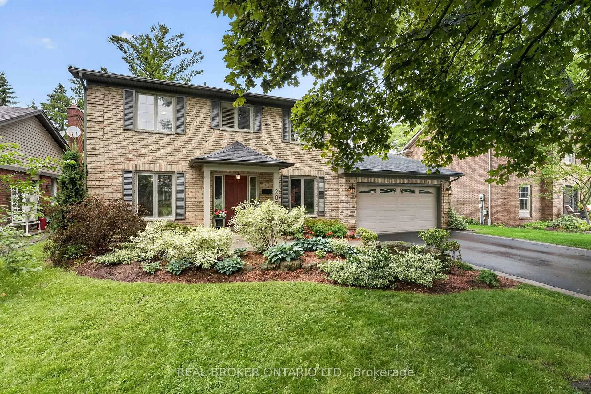 Photo 6 of 207 Longfield Crescent, Hamilton, Ancaster — HOMEH