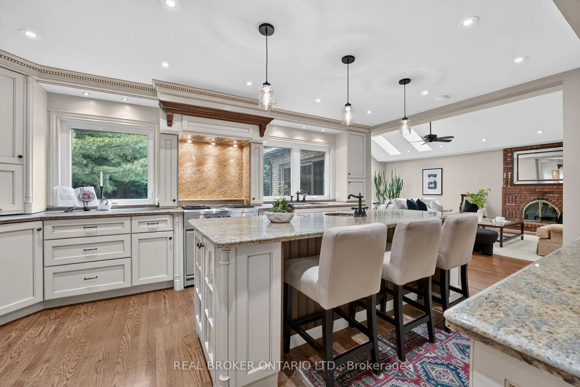 Photo 17 of 207 Longfield Crescent, Hamilton, Ancaster — HOMEH