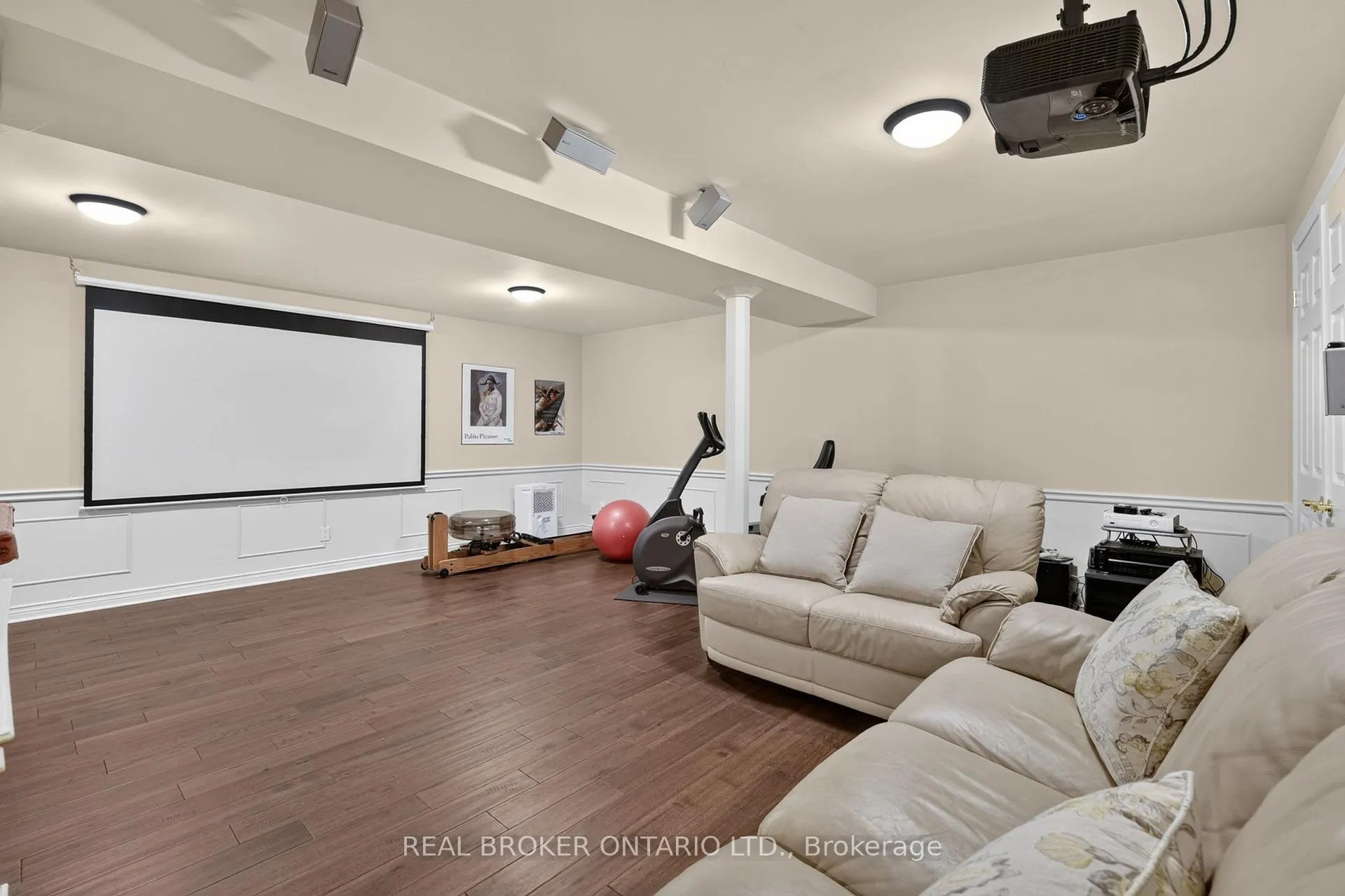 Photo 39 of 207 Longfield Crescent, Hamilton, Ancaster — HOMEH