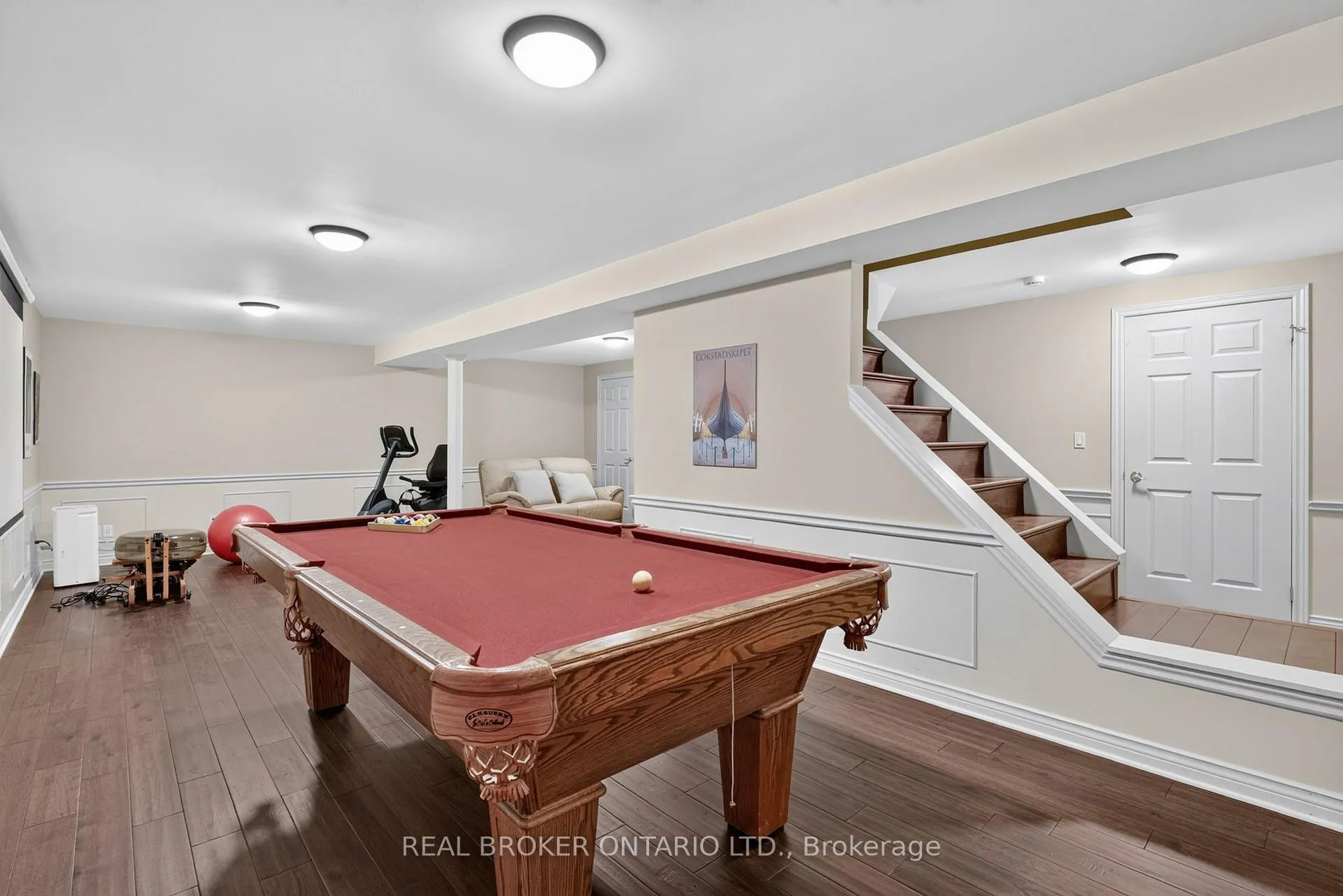 Photo 40 of 207 Longfield Crescent, Hamilton, Ancaster — HOMEH