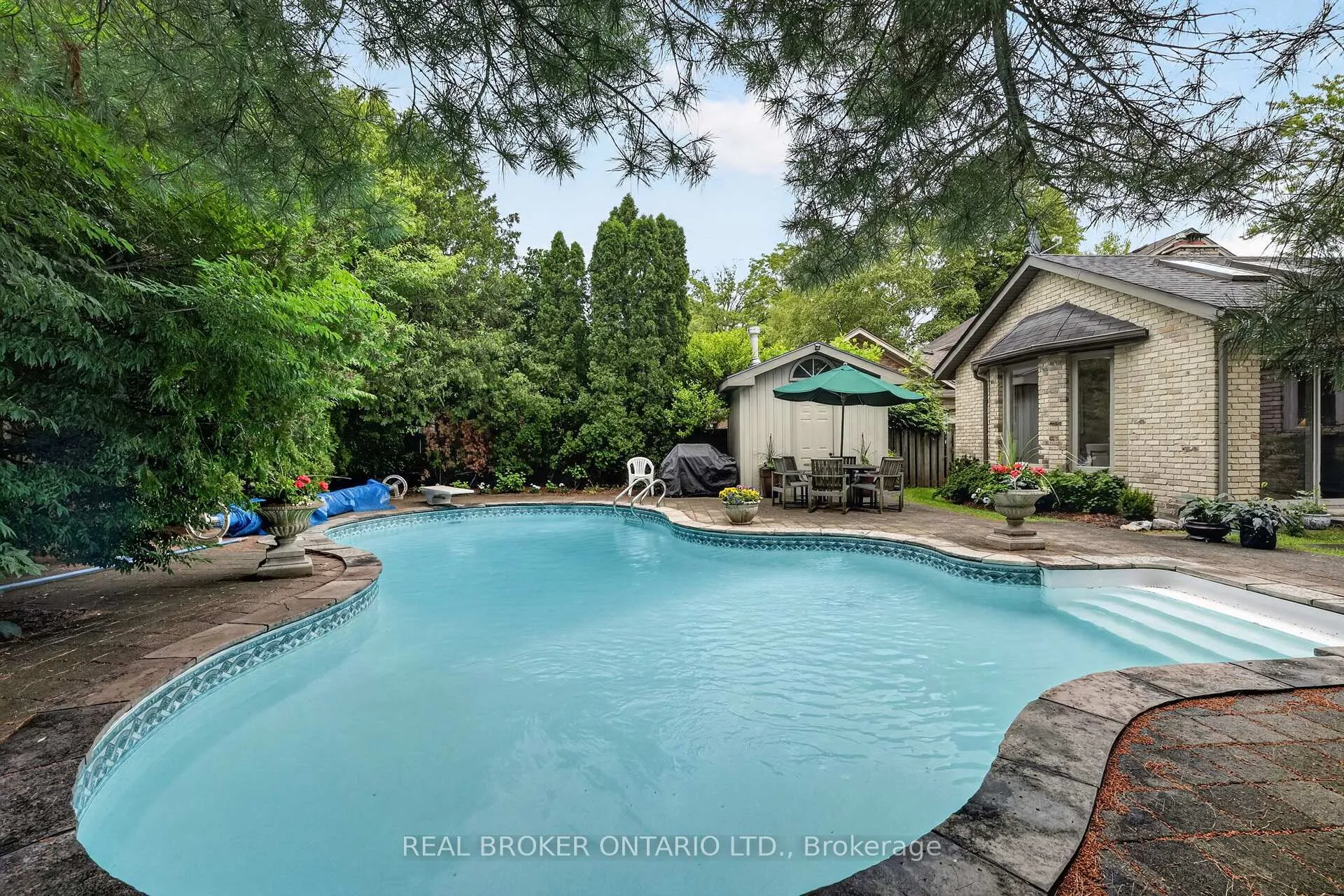 Photo 42 of 207 Longfield Crescent, Hamilton, Ancaster — HOMEH