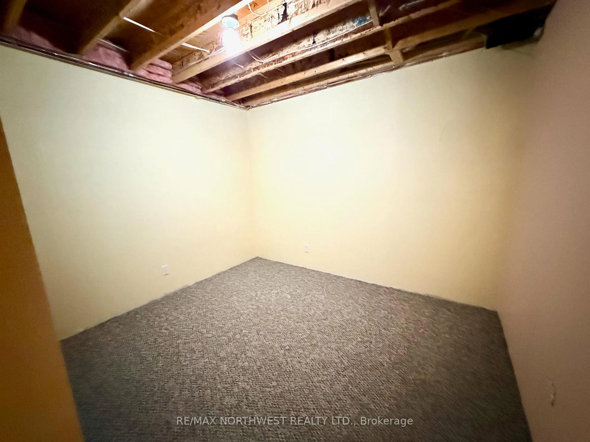 Photo 21 of 404 Main Street, Kenora, Keewatin — HOMEH