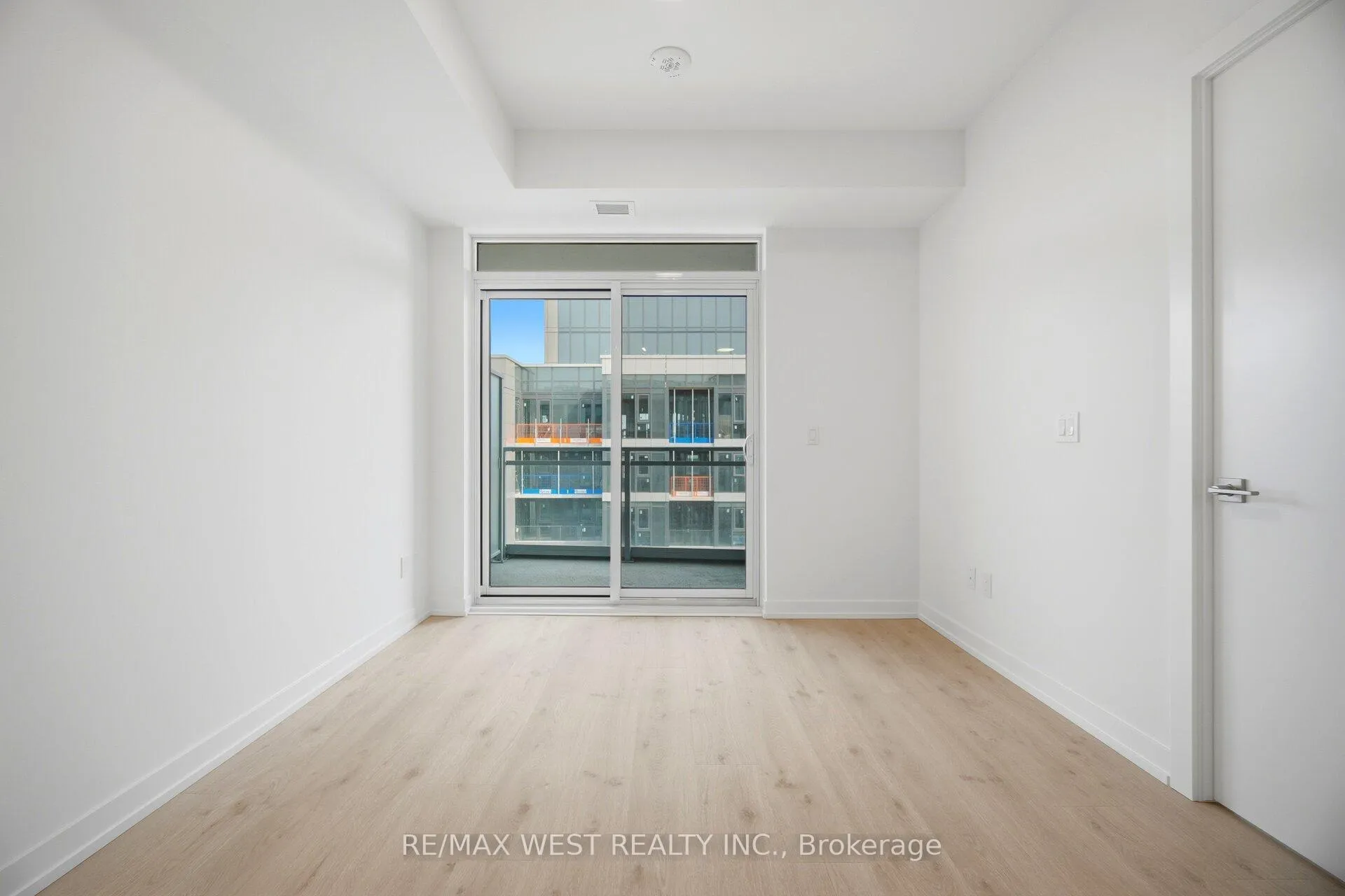 Photo 14 of Unit 521, 2501 Saw Whet Boulevard, Oakville, Glen Abbey — HOMEH
