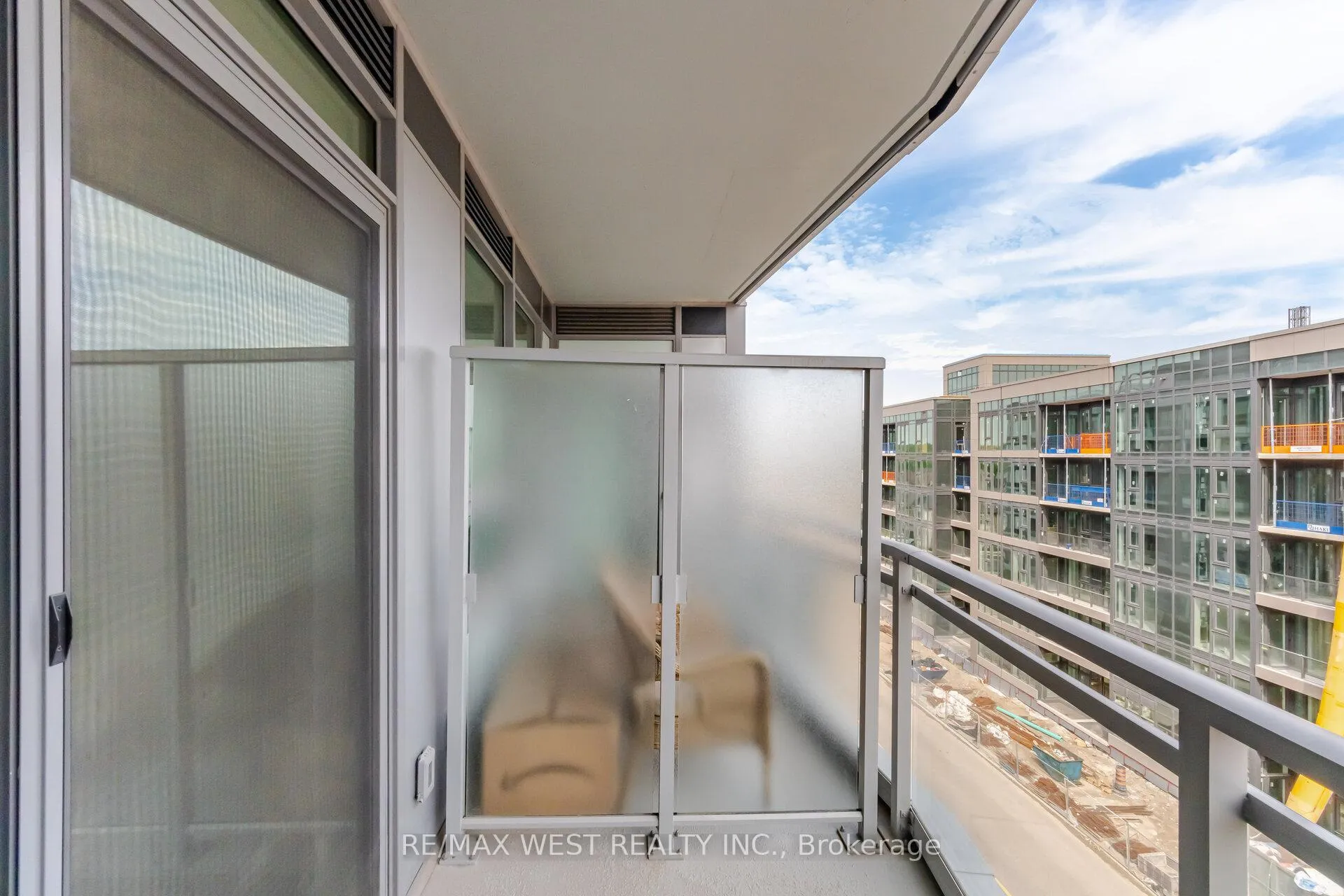 Photo 24 of Unit 521, 2501 Saw Whet Boulevard, Oakville, Glen Abbey — HOMEH