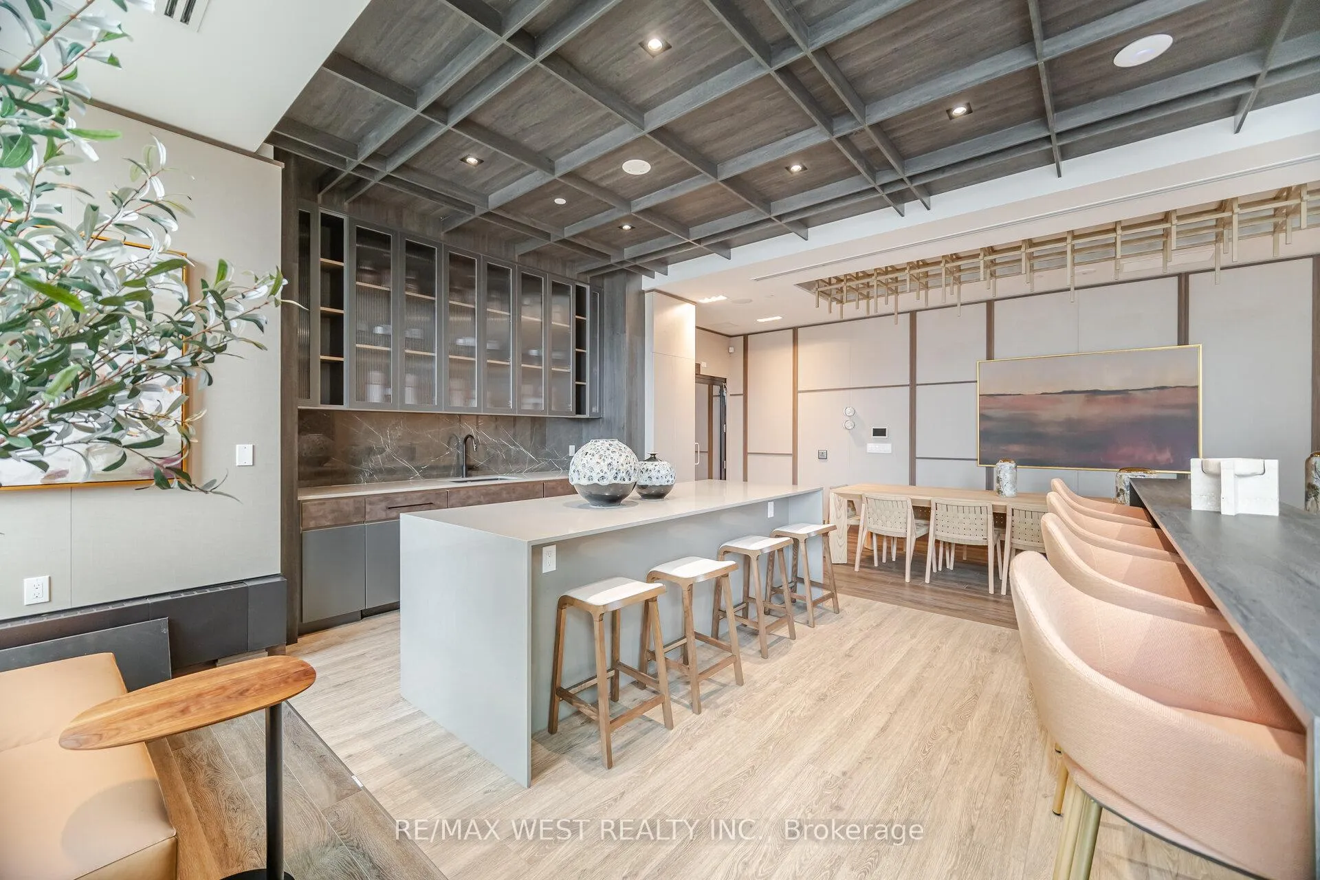 Photo 30 of Unit 521, 2501 Saw Whet Boulevard, Oakville, Glen Abbey — HOMEH