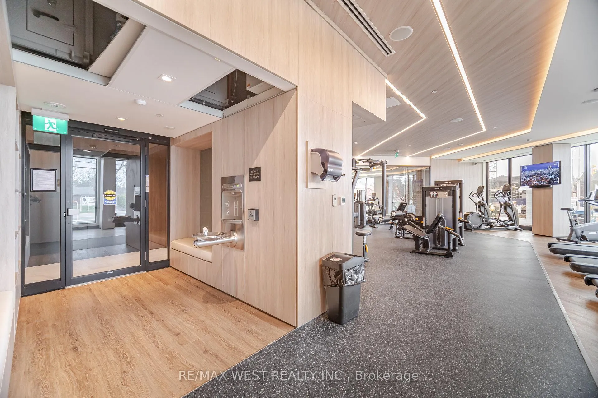 Photo 37 of Unit 521, 2501 Saw Whet Boulevard, Oakville, Glen Abbey — HOMEH