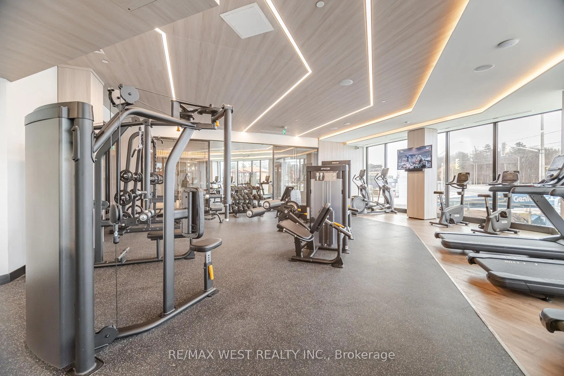 Photo 39 of Unit 521, 2501 Saw Whet Boulevard, Oakville, Glen Abbey — HOMEH